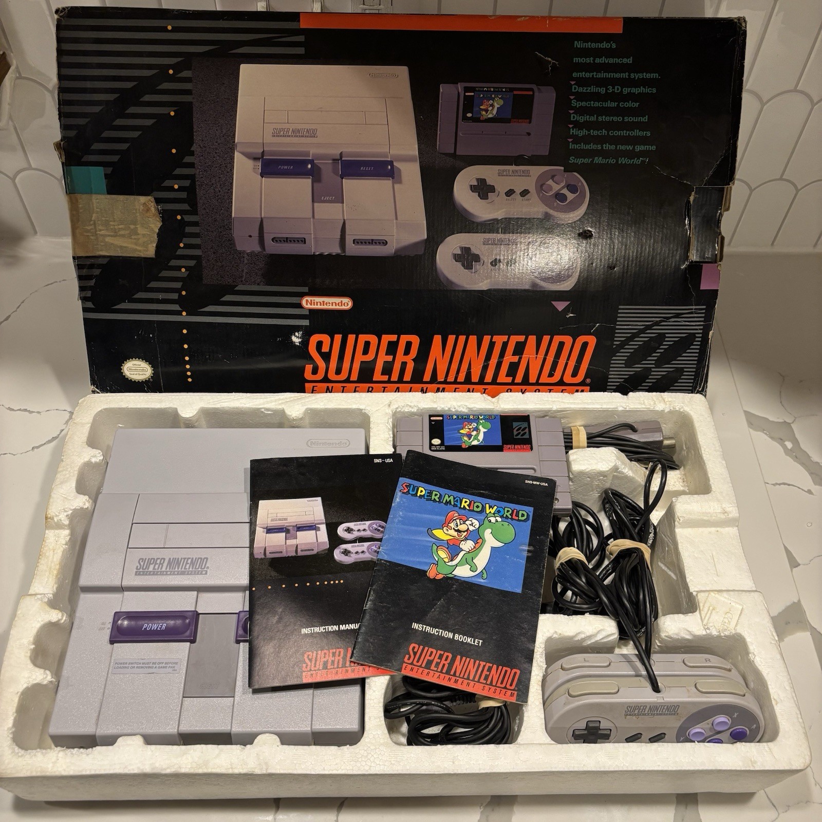 Super Nintendo Console W/ Box, Controllers, & Super Mario World TESTED! SNES-001
