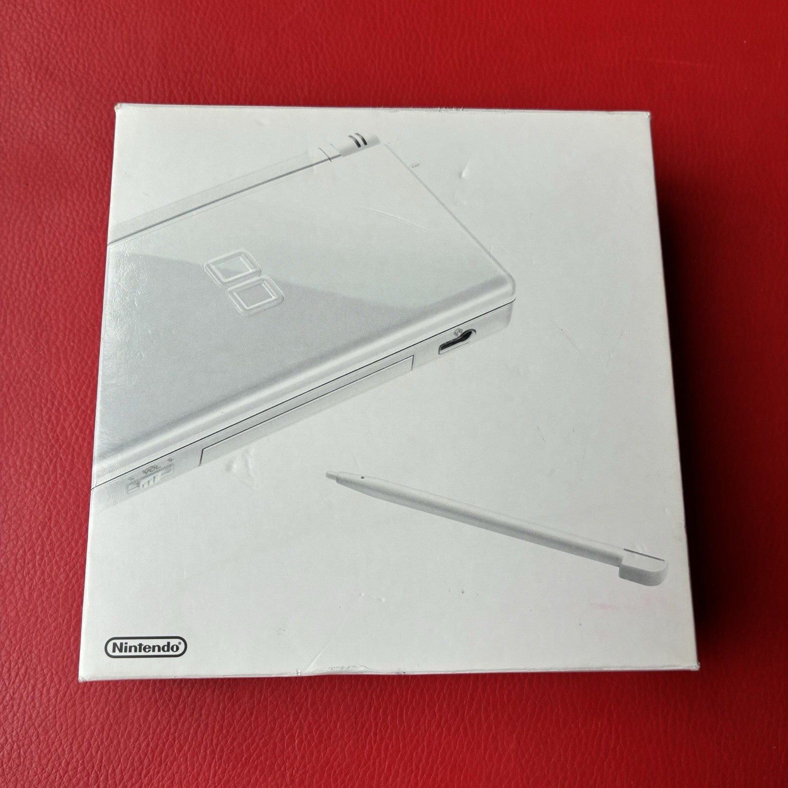 Nintendo DS Lite (White) CIB – Complete In Box W/ Game