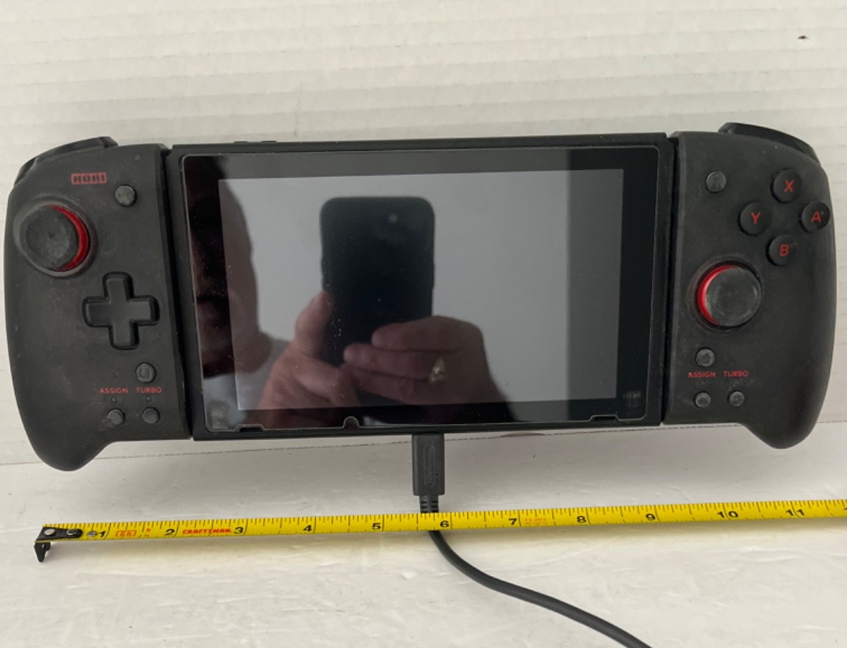 Nintendo Switch Game W/Hori Split Pad Pro Controllers Red Analog Stick Rings