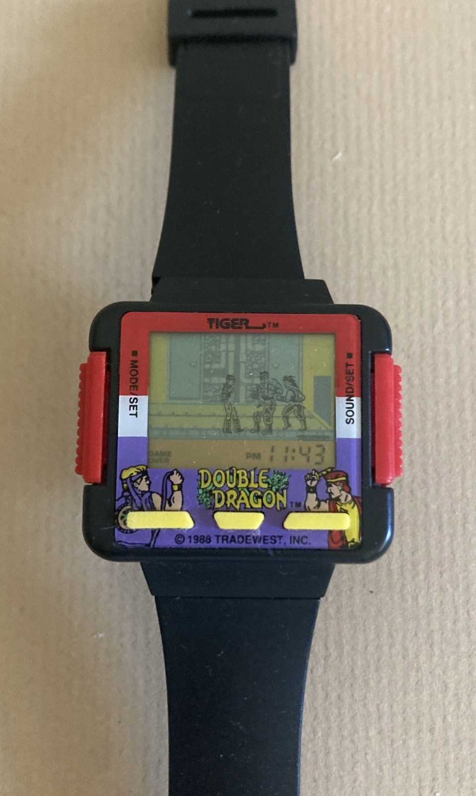 Vintage Double Dragon Tiger Electronics LCD Video Game Watch. 1990. Excellent !