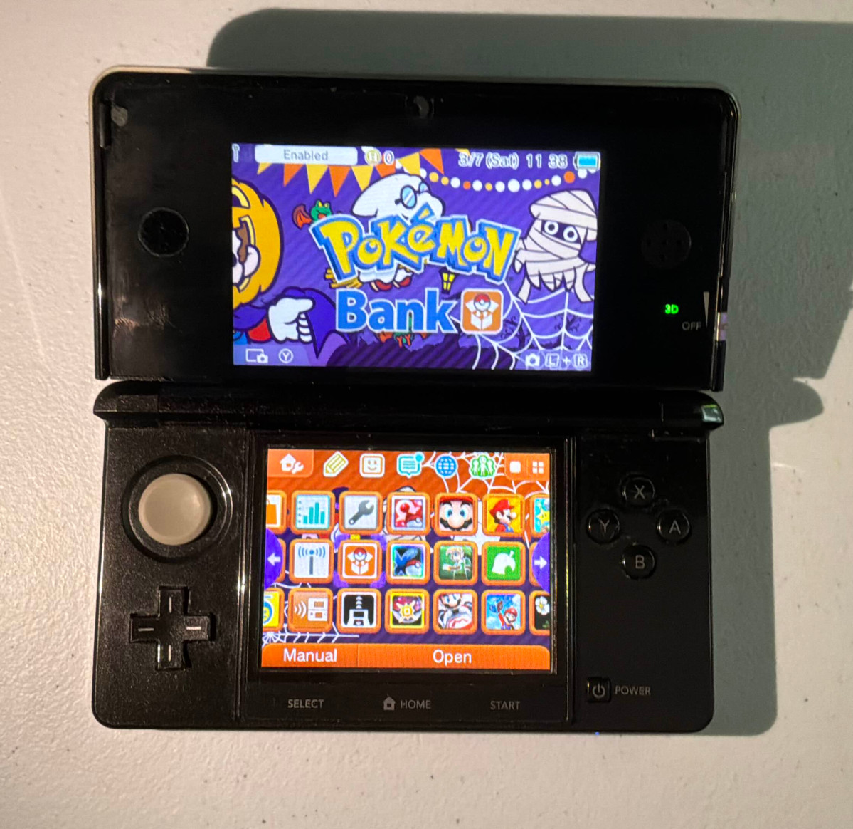 Nintendo 3DS Console Black with Pokemon Bank, Poke Transporter & Games