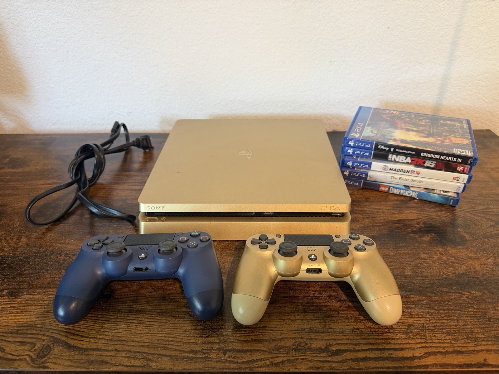 Sony Playstation 4 PS4 Slim 1TB Limited Edition Gold w Controller , Games Tested