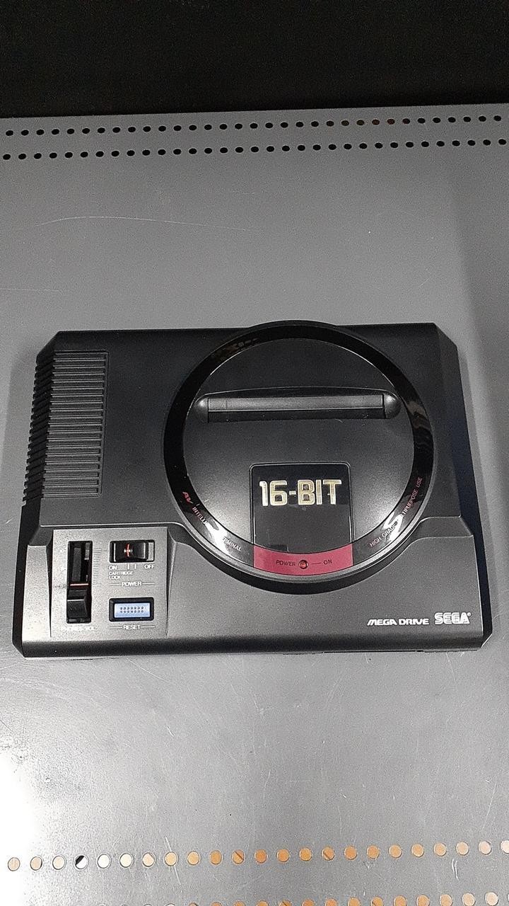MEGA DRIVE Model HAA 2510 SEGA