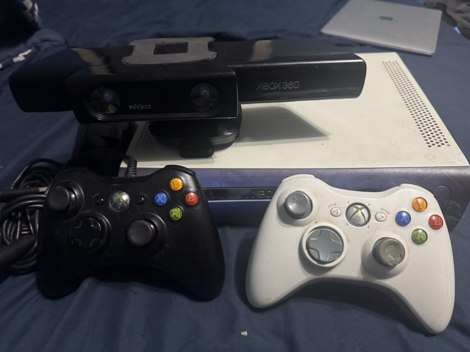 320GB Xbox 360 Jasper HDMI Bundle With Kinect And 2 Controllers RARE FACEPLATE