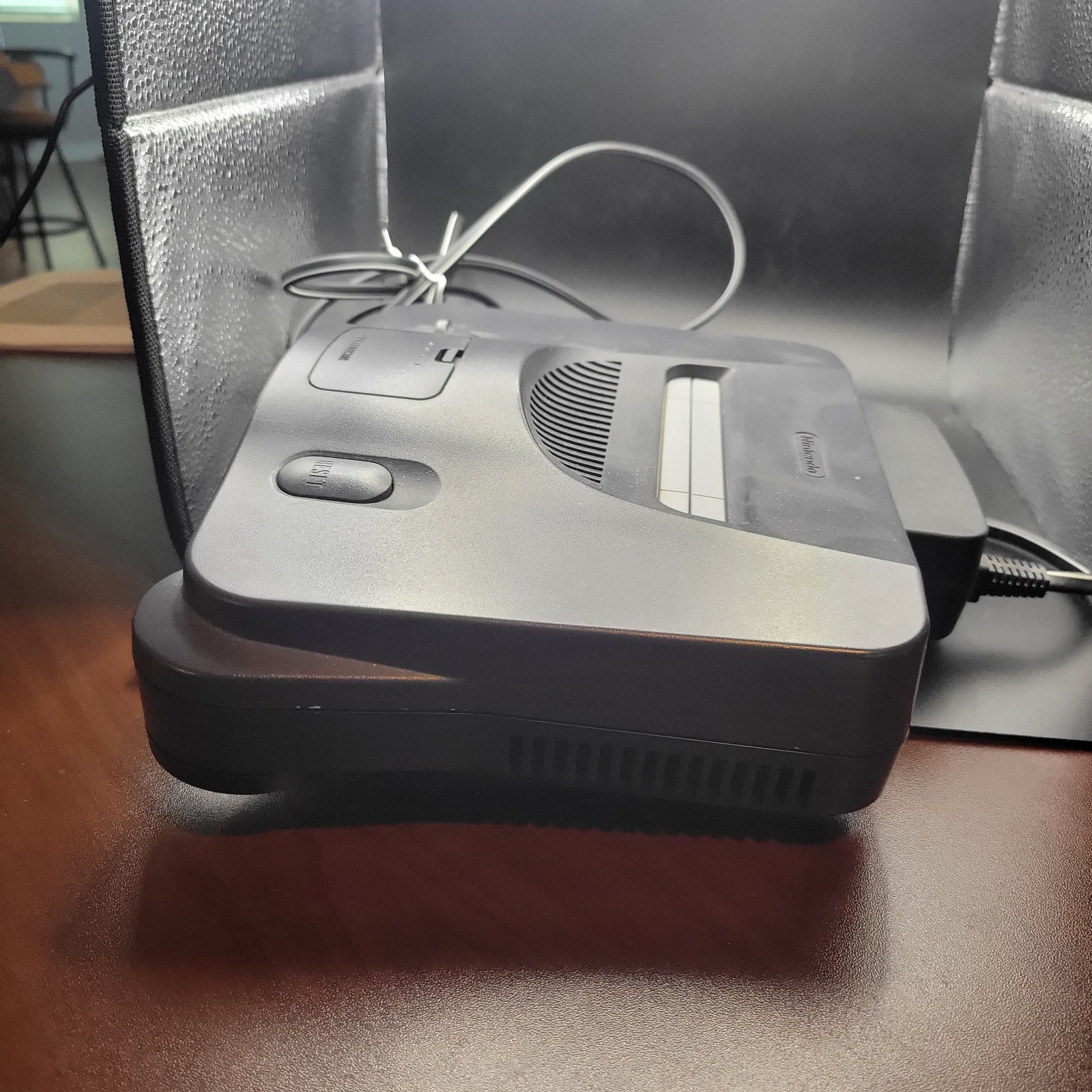 Nintendo 64 console, controller, games, memory + — READ DESCRIPTION