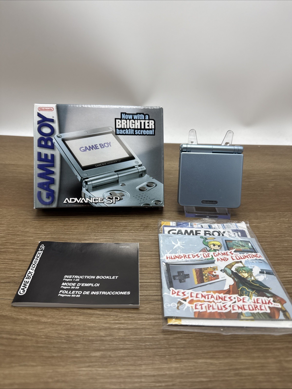 Nintendo Game Boy Advance SP Pearl Blue GBA AGS-101 w Box, Manual & Inserts