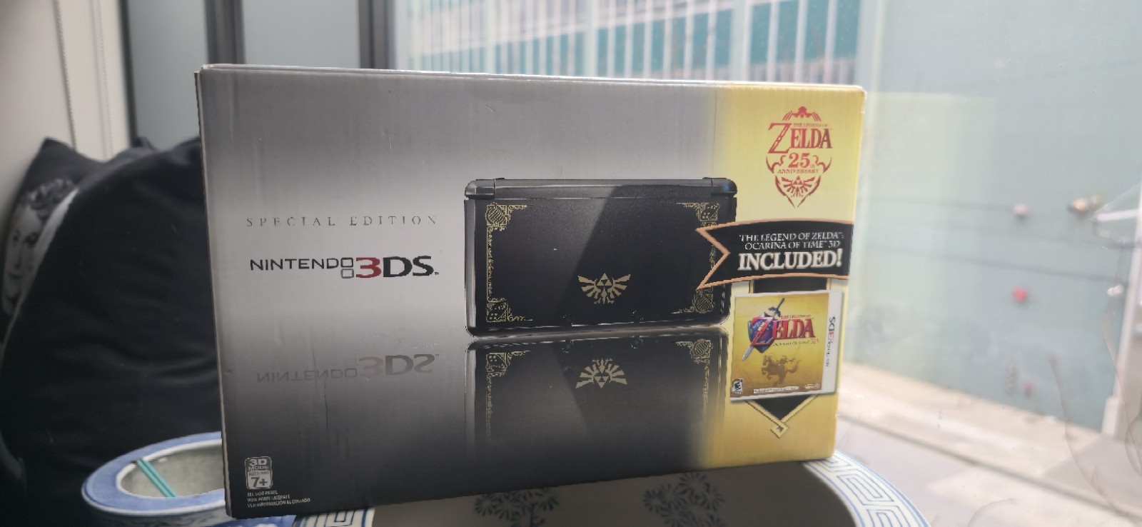 The Legend of Zelda 3DS Console Ocarina of Time 25th Anniversary Complete CIB
