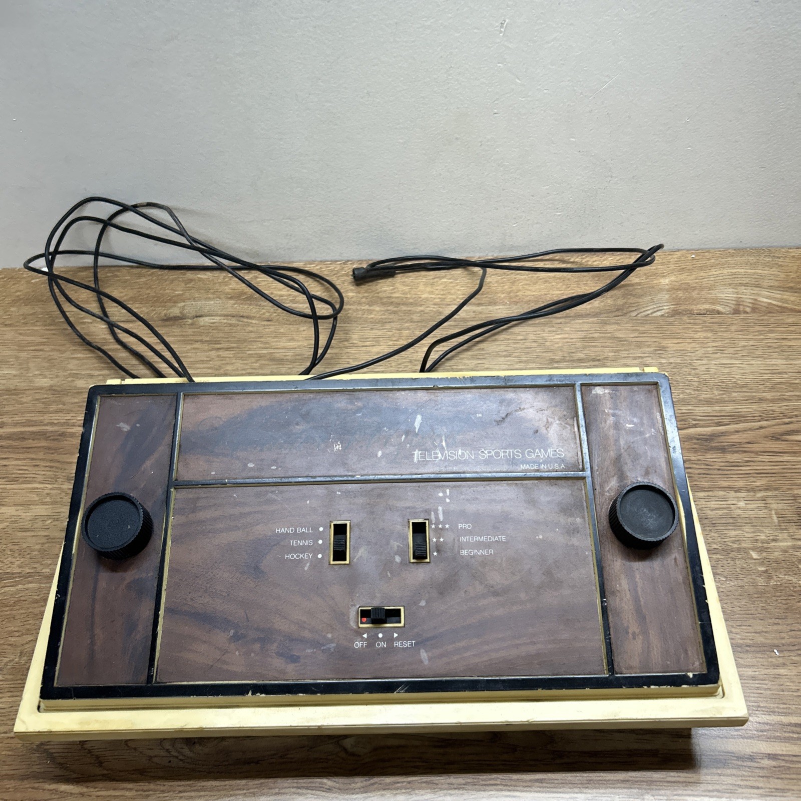 Vintage Wonder Wizard BG770 Video Game Console – Classic Pong System – Read