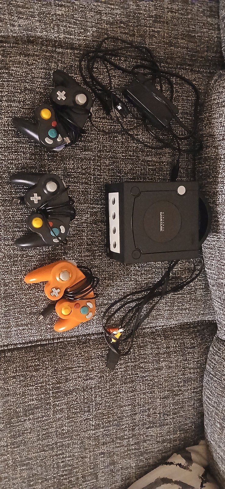 Nintendo Gamecube System Black (DOL-001) with Cords and Three Controllers
