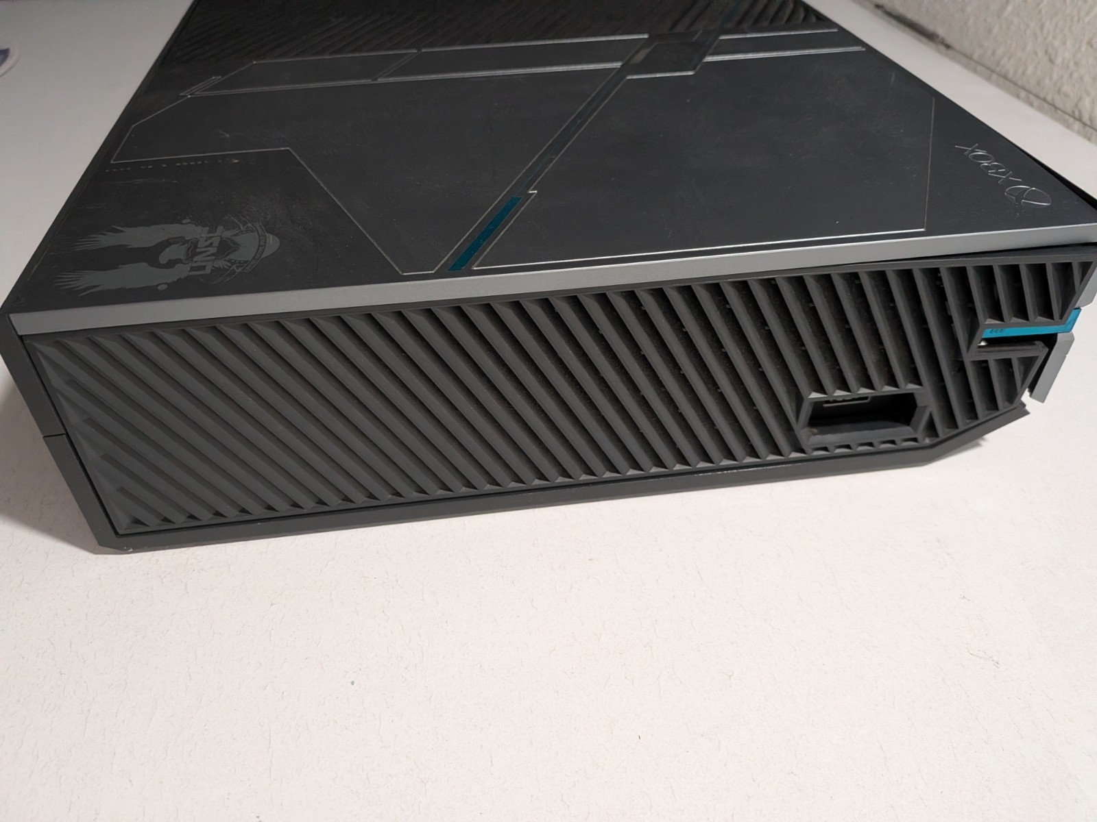 Microsoft Xbox One Halo 5 Guardians Edition Gaming Console (Not Working As-Is)