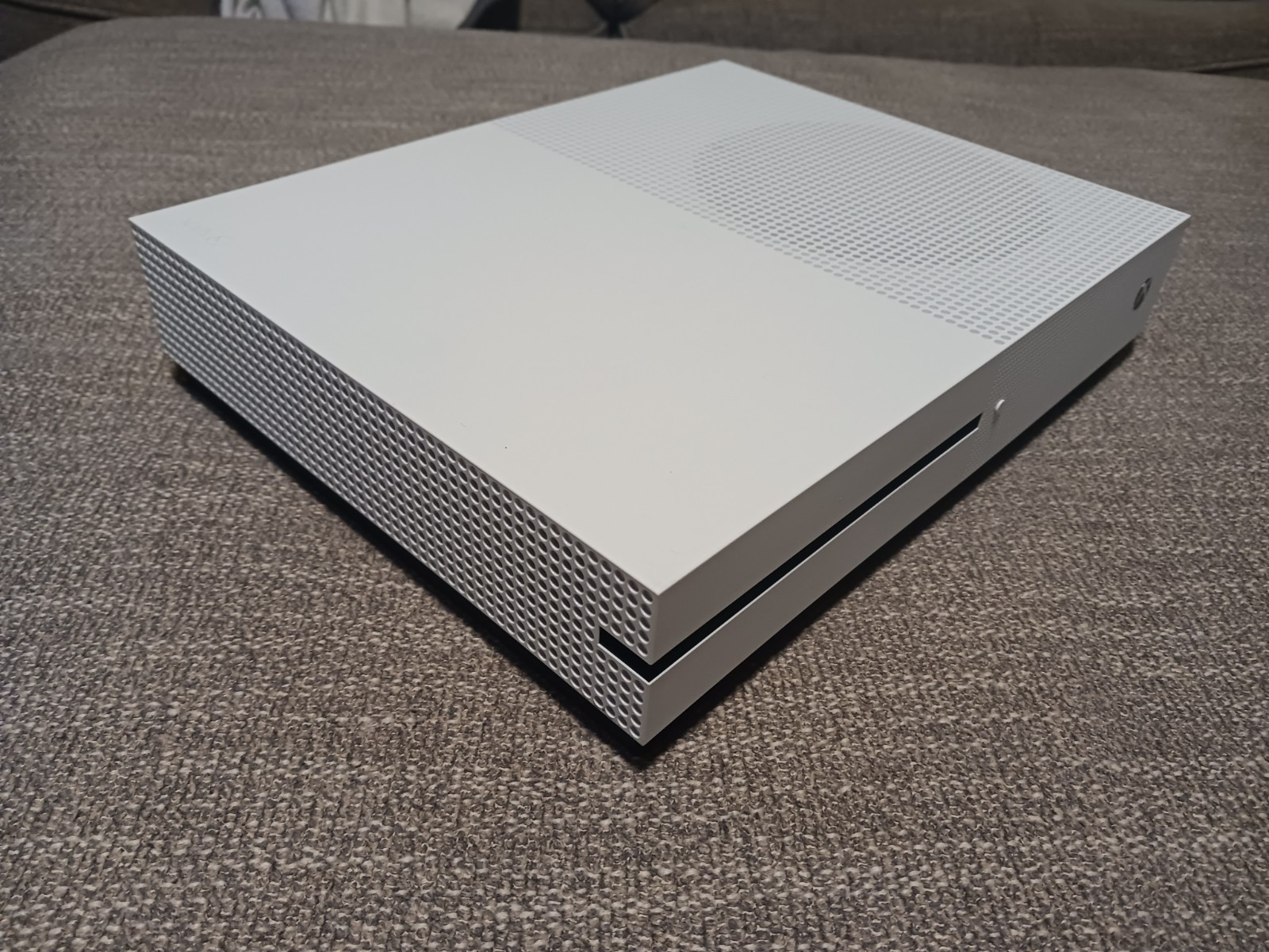 Microsoft Xbox One S 500GB (Console & Controller) + 2TB Seagate Ext. Hard Drive