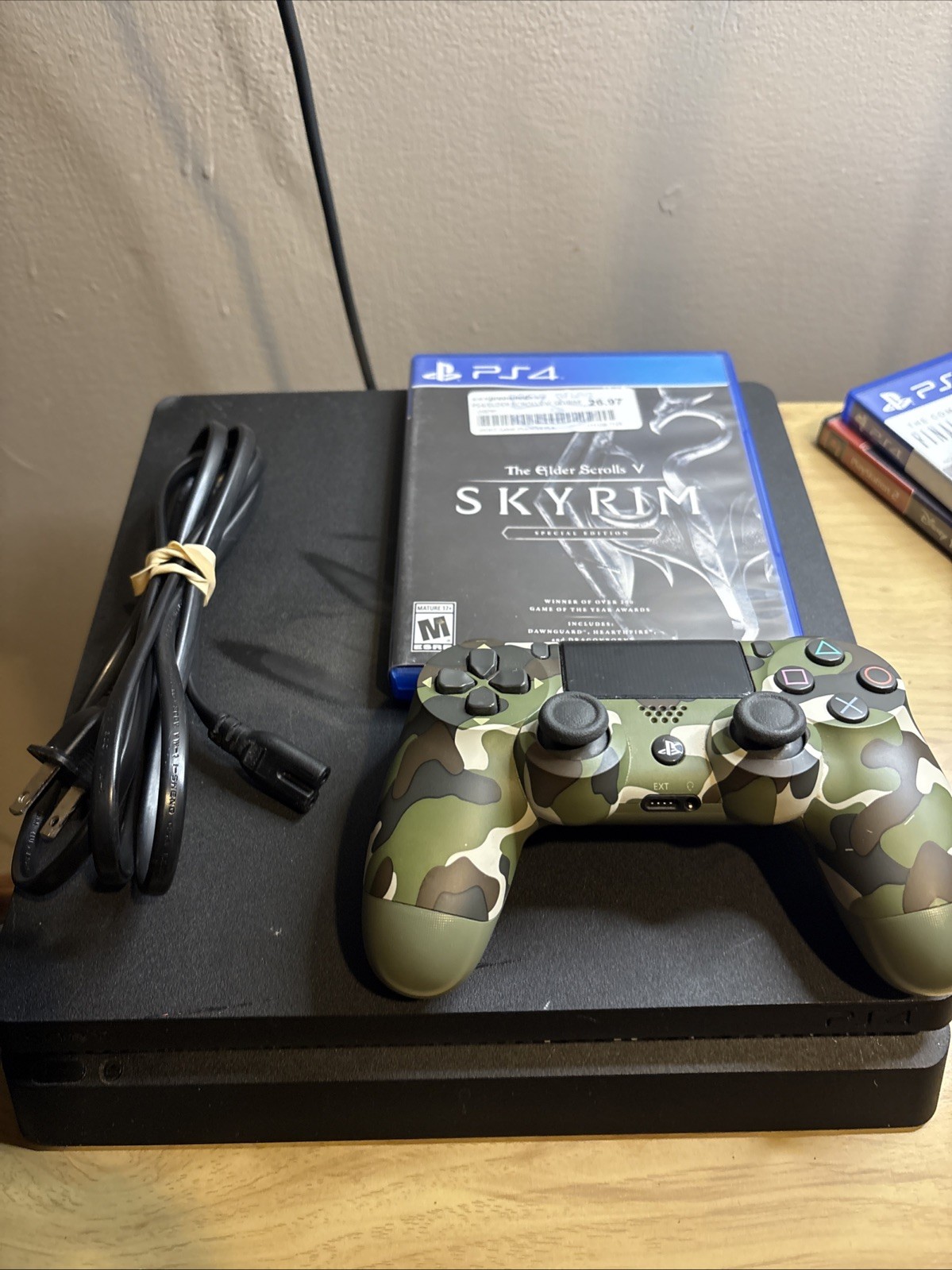 Sony PS4 Slim 1TB Console Black CUH-2215B W/Green Camo Controller And Skyrim