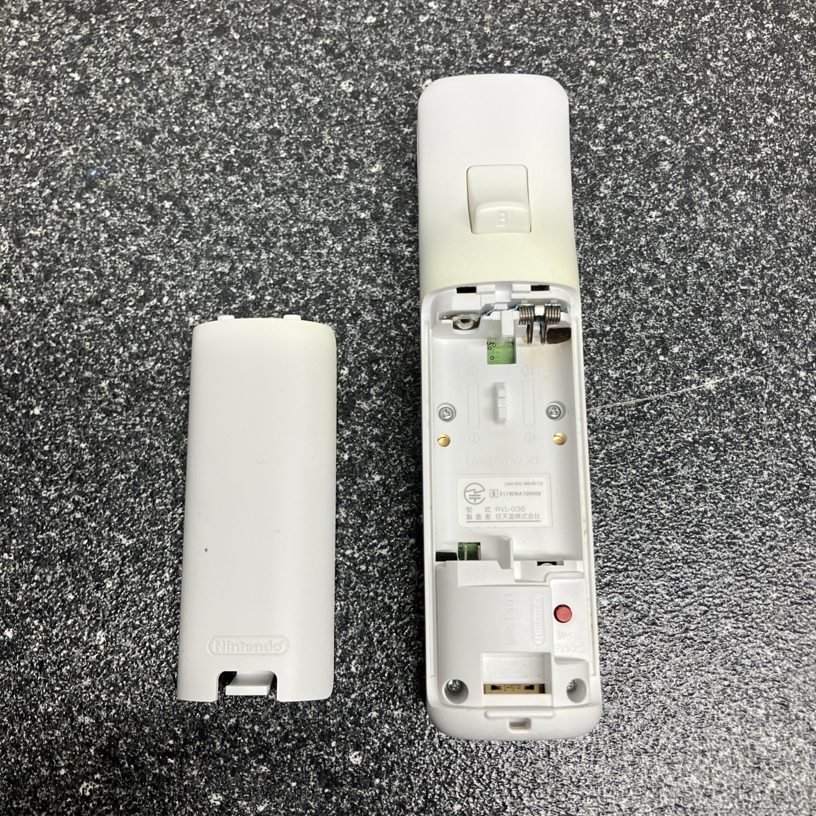 OEM Nintendo Wii System Bundle Console White RVL-001 TESTED