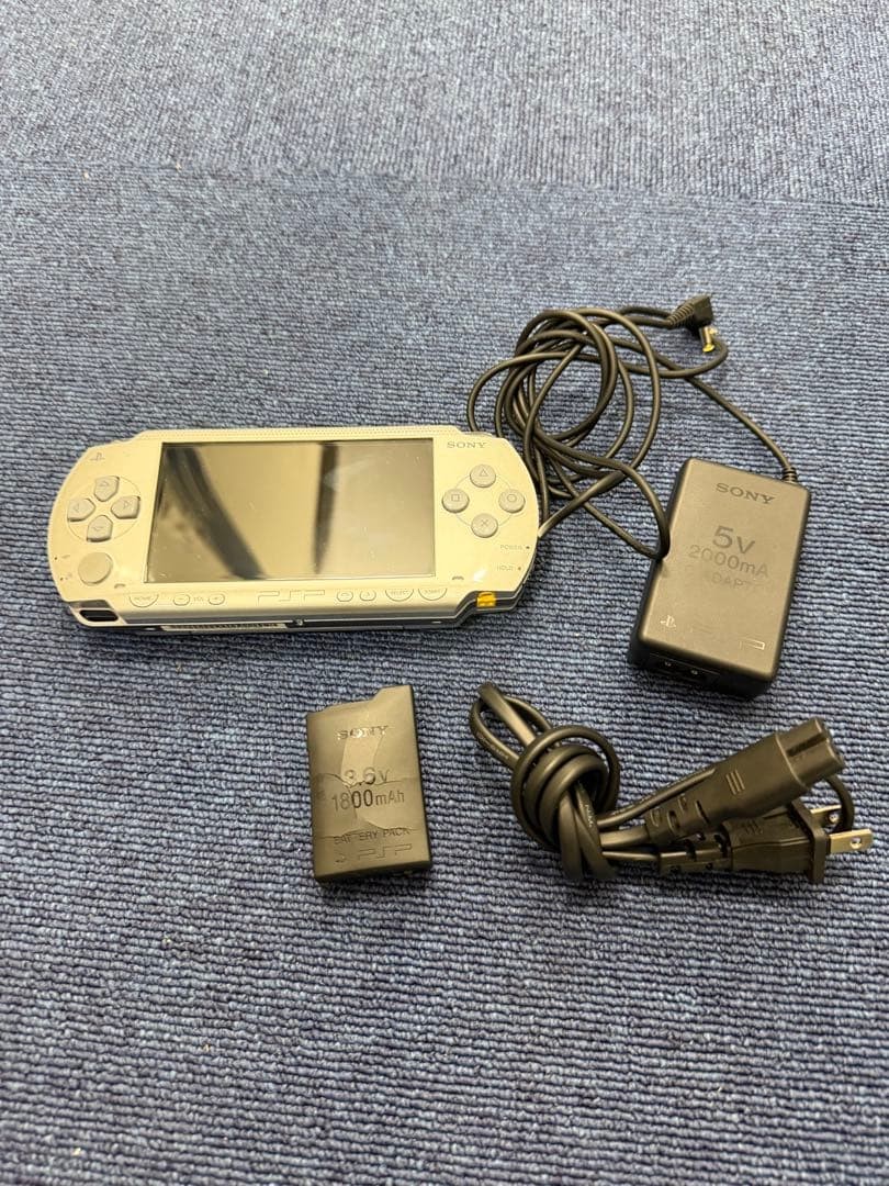 Sony PSP-2000 Pearl White Console Tested Region Free Japan Charger Battery Issue