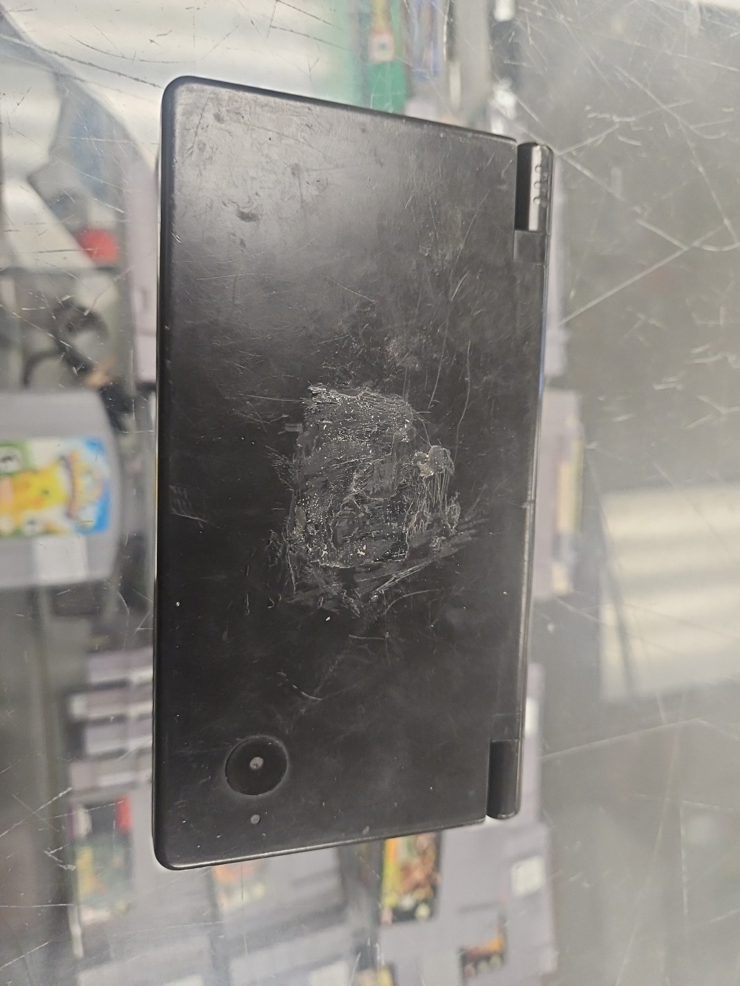Nintendo DSi Black Handheld System – Right Button Not Working
