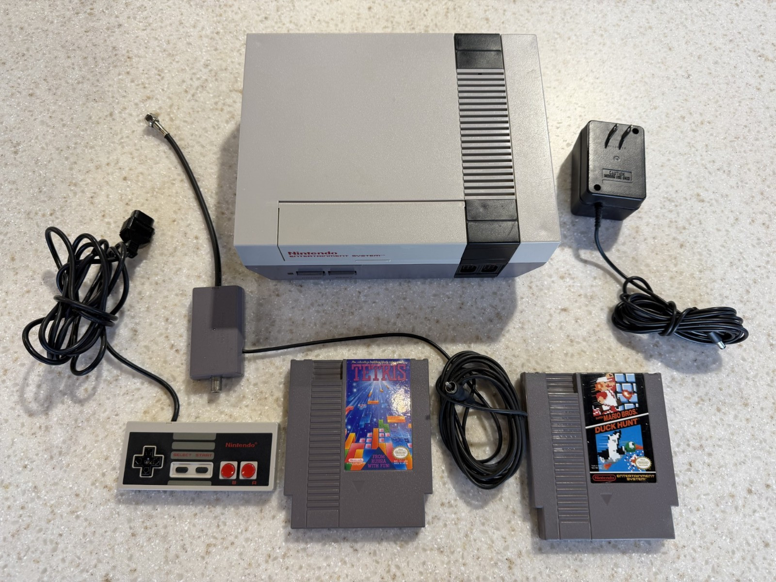 ORIGINAL NINTENDO SYSTEM AUTHENTIC CONSOLE CONTROLLER mario tetris NES HQ