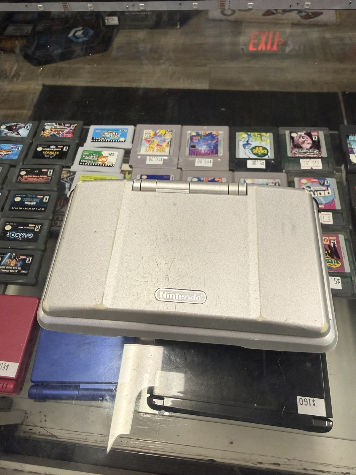 Nintendo DS – Silver UNTESTED