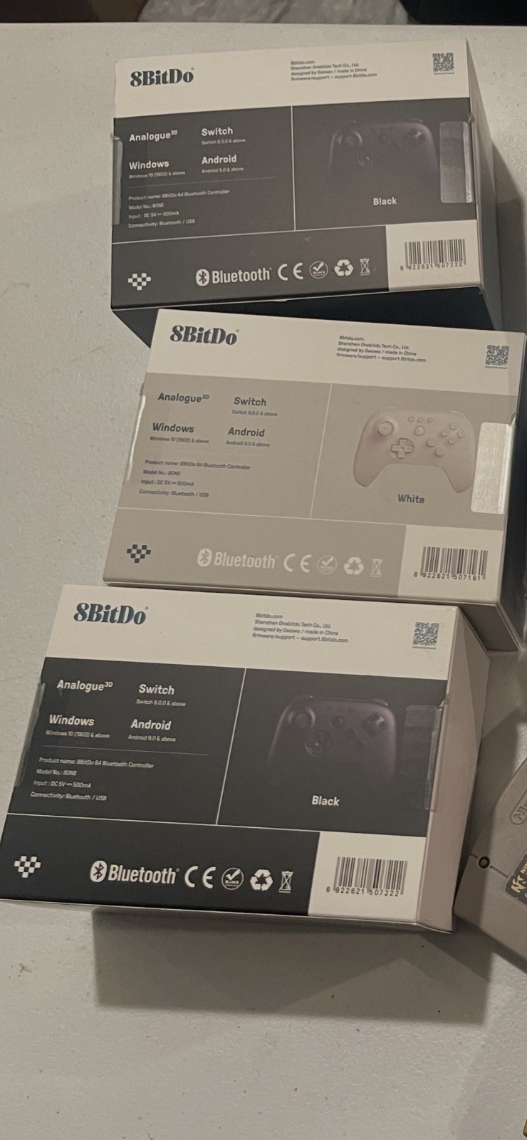 Analogue 3D WHITE Console + 3 controllers – Factory Sealed