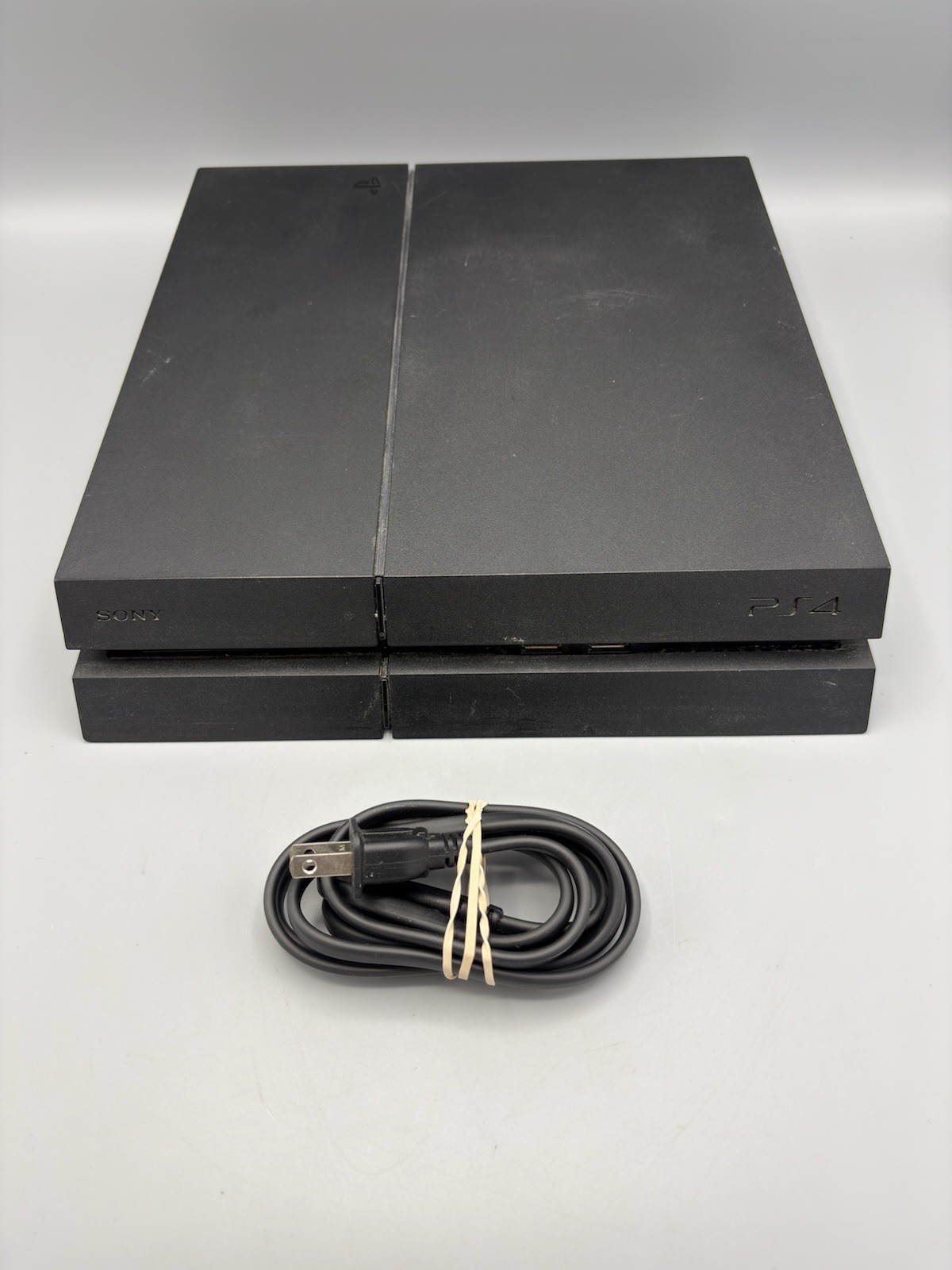 Sony Playstation 4 (PS4) Home Entertainment Console CUH-1215A *Pre Owned*