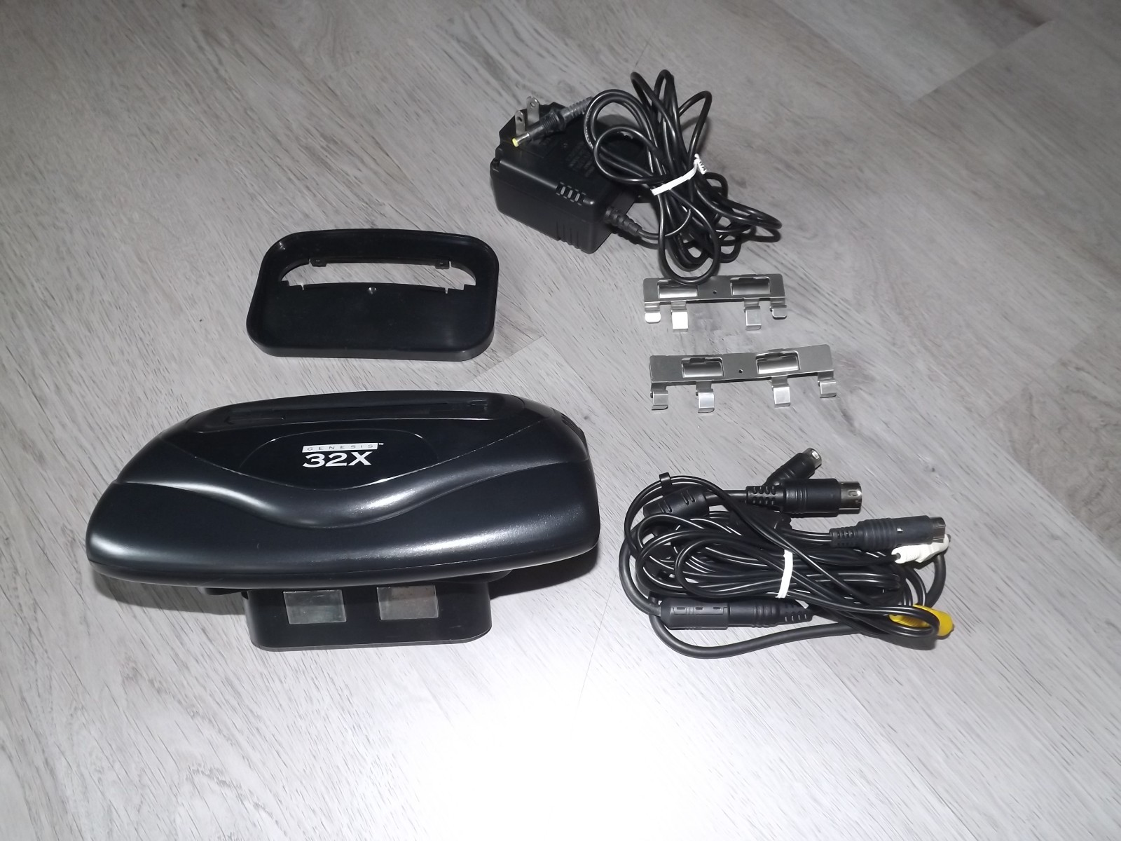 Sega 32X System Bundle in Box – FAST SHIPPING! 629G