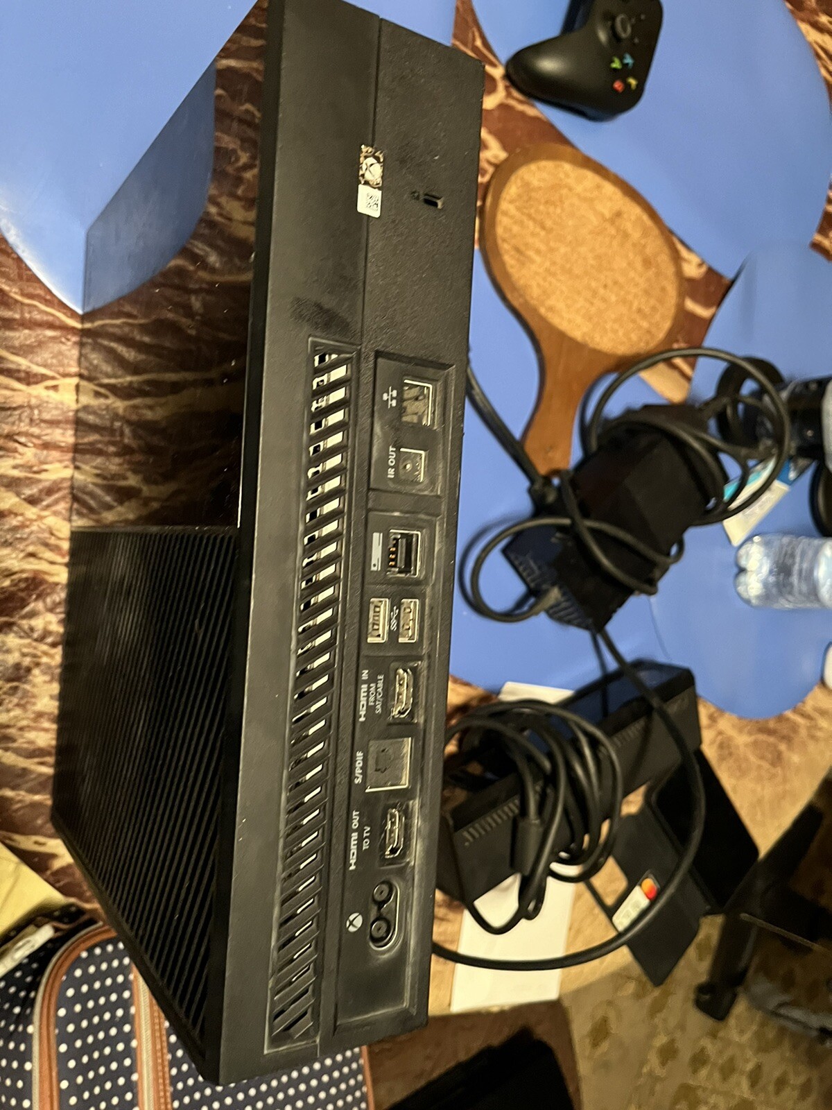 Microsoft Xbox One with Kinect 500GB Black Console – 7UV-00077