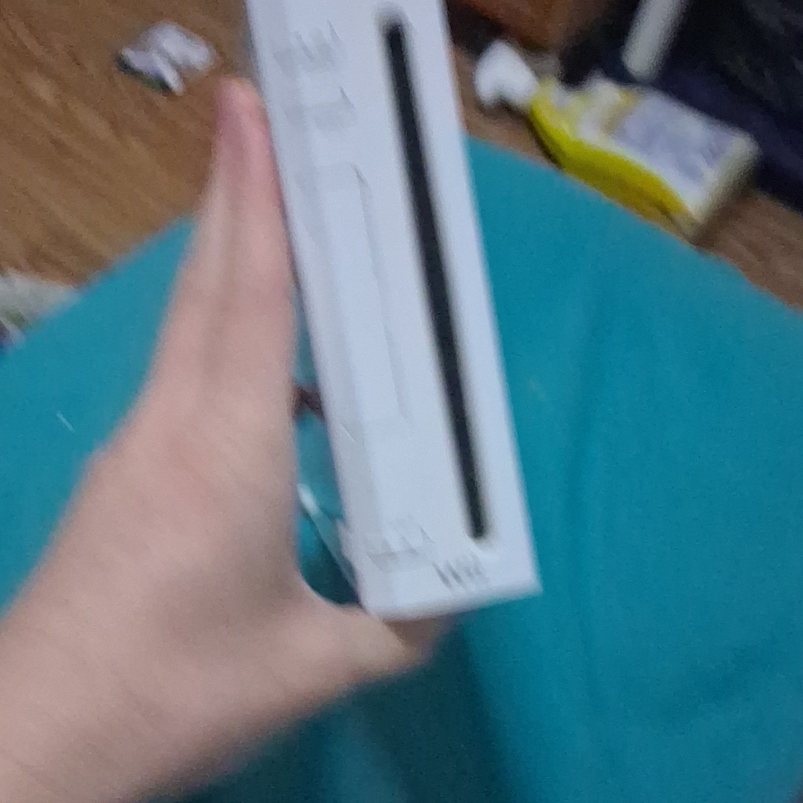 Nintendo Wii Console White with Sensor Bar, Power Adapter, Motion Control