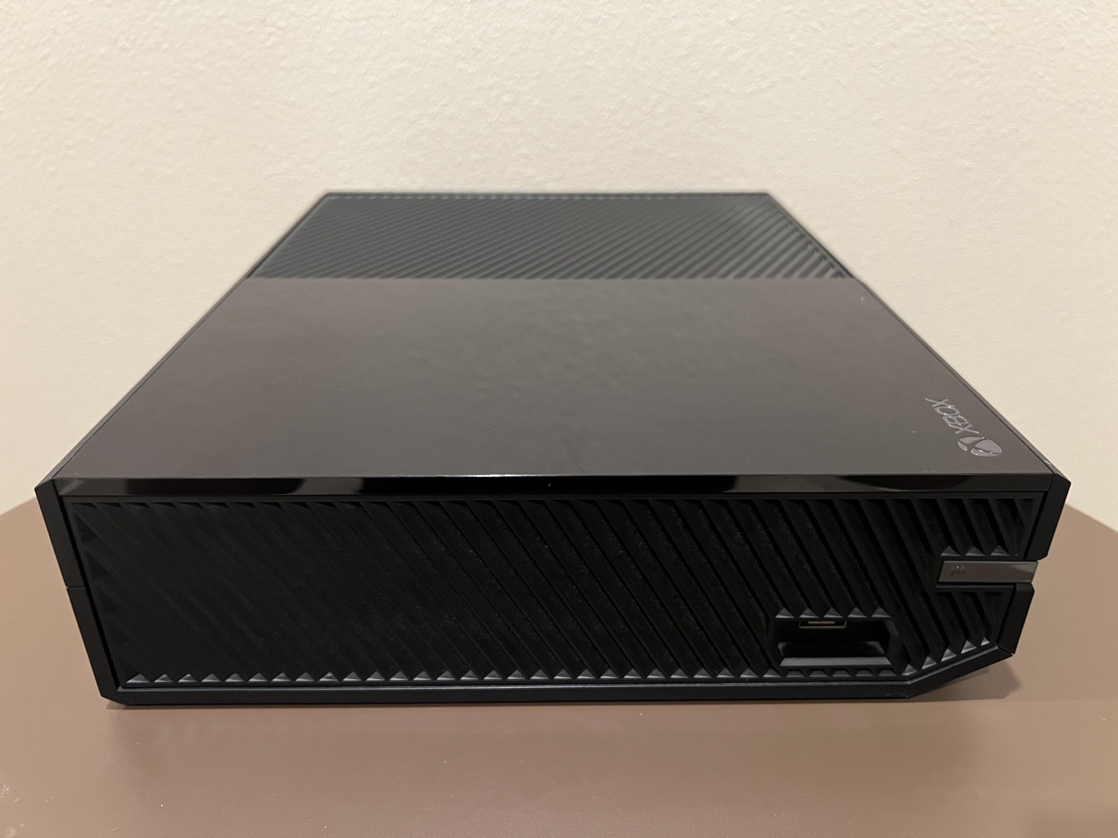 Microsoft Xbox One 500 GB Day One Edition Black Console + Kinect (CIB)