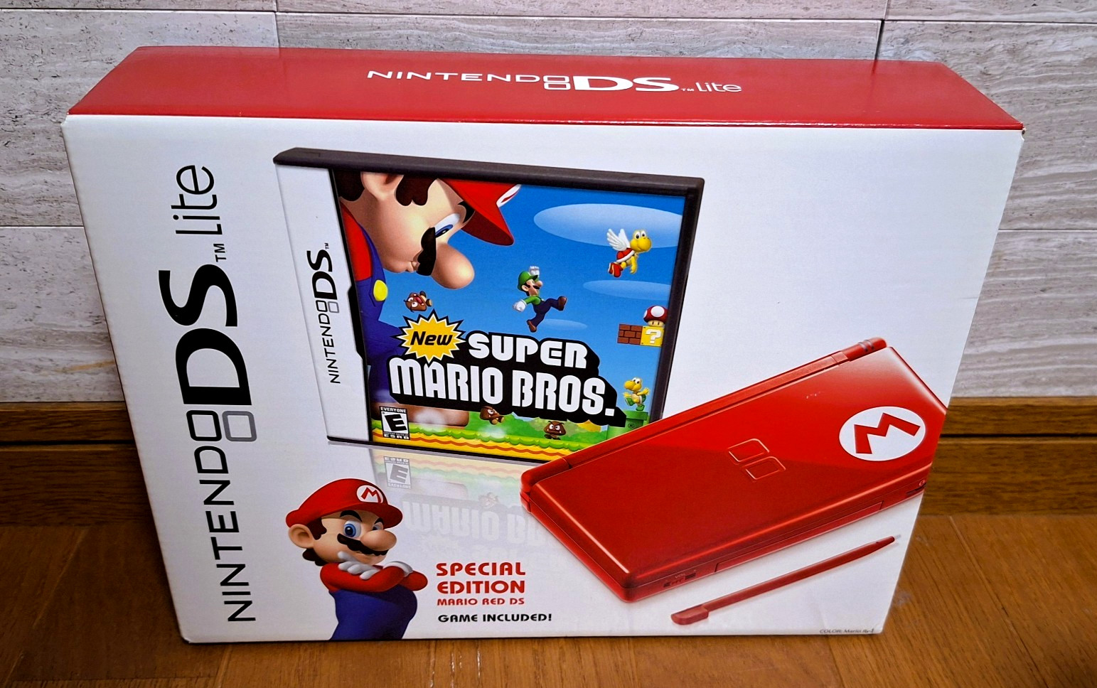 NEW Nintendo DS Lite Special Editon Mario Red *100% SEALED – BEAUTIFUL BOX*