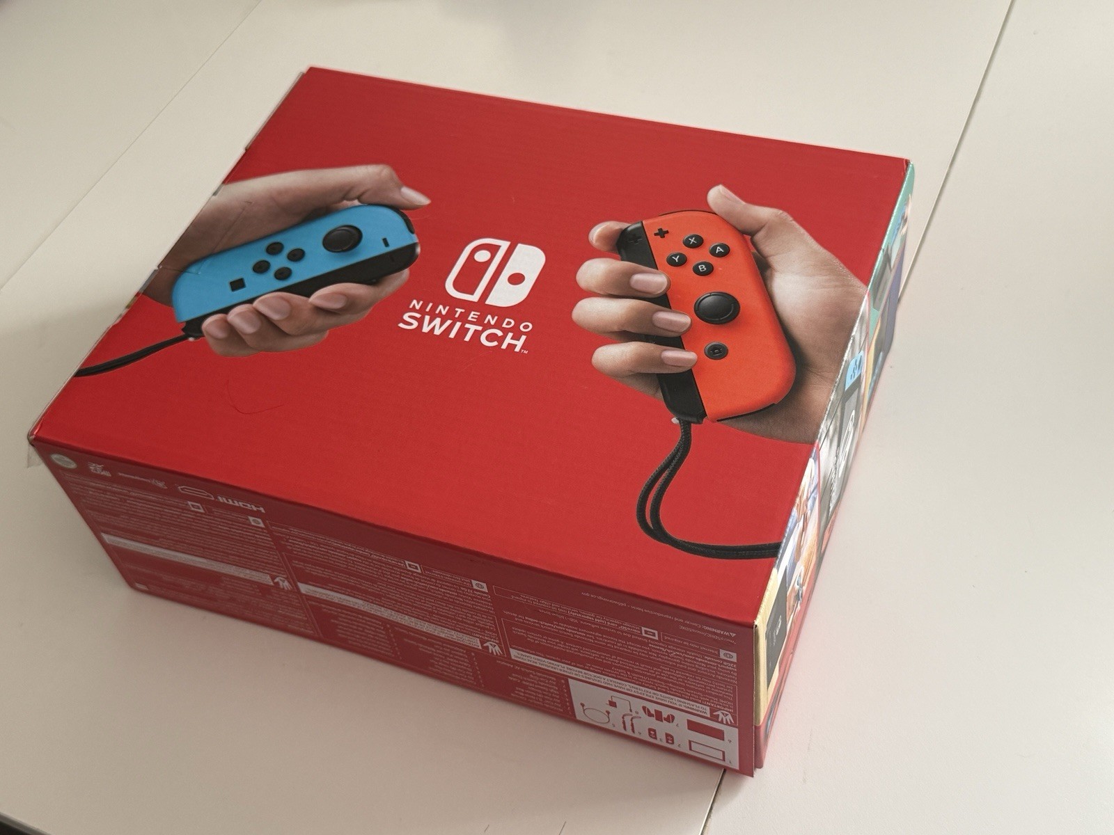 Nintendo Switch Console Neon Red & Blue Joy-Con Wi-Fi HDMI Multicolor