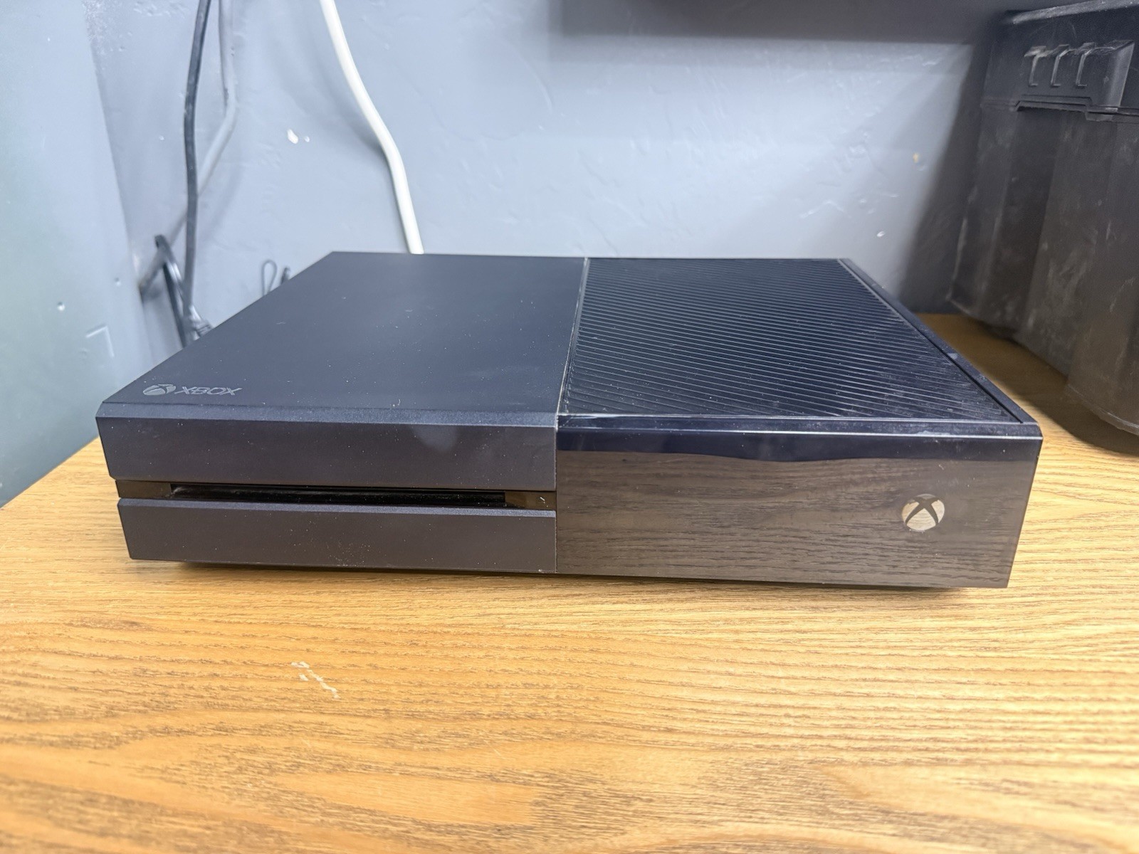 Microsoft Xbox One 1540 500GB Console Black 1080p Wi-Fi w/ Power brick