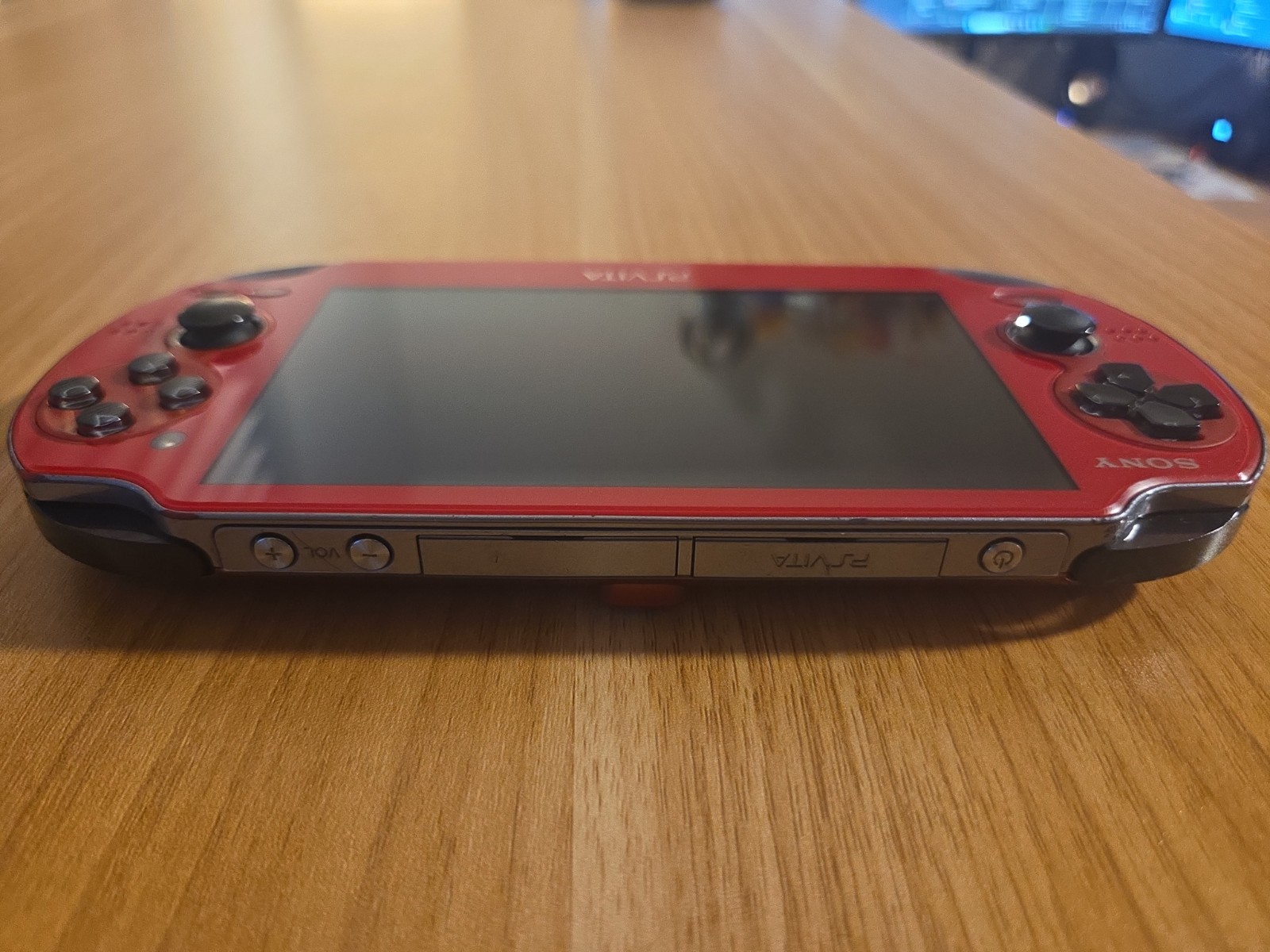 Sony PlayStation PS Vita OLED (PCH-1000) Cosmic Red