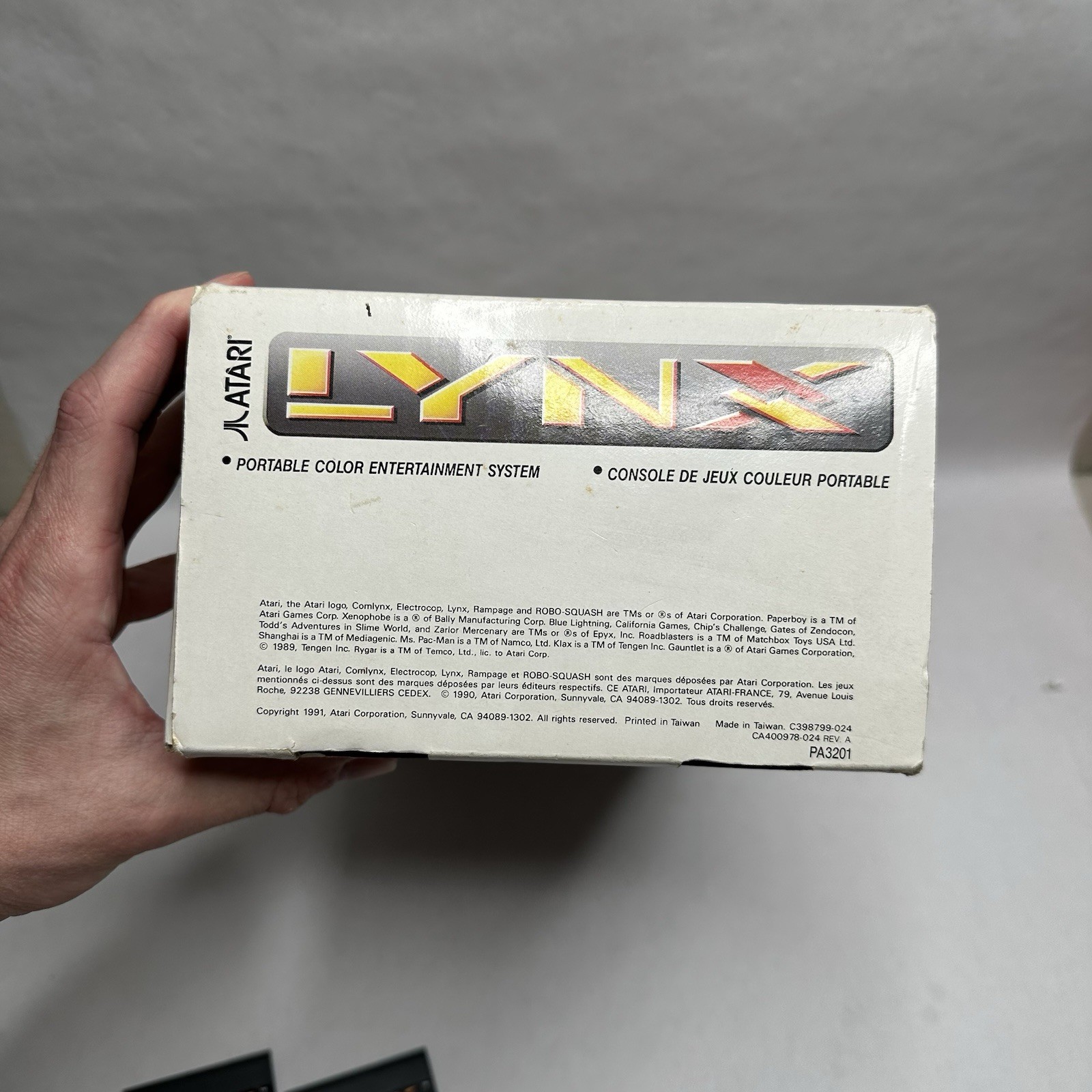 Atari Lynx Gaming System with Original Box Tested and Games Power Cord READ