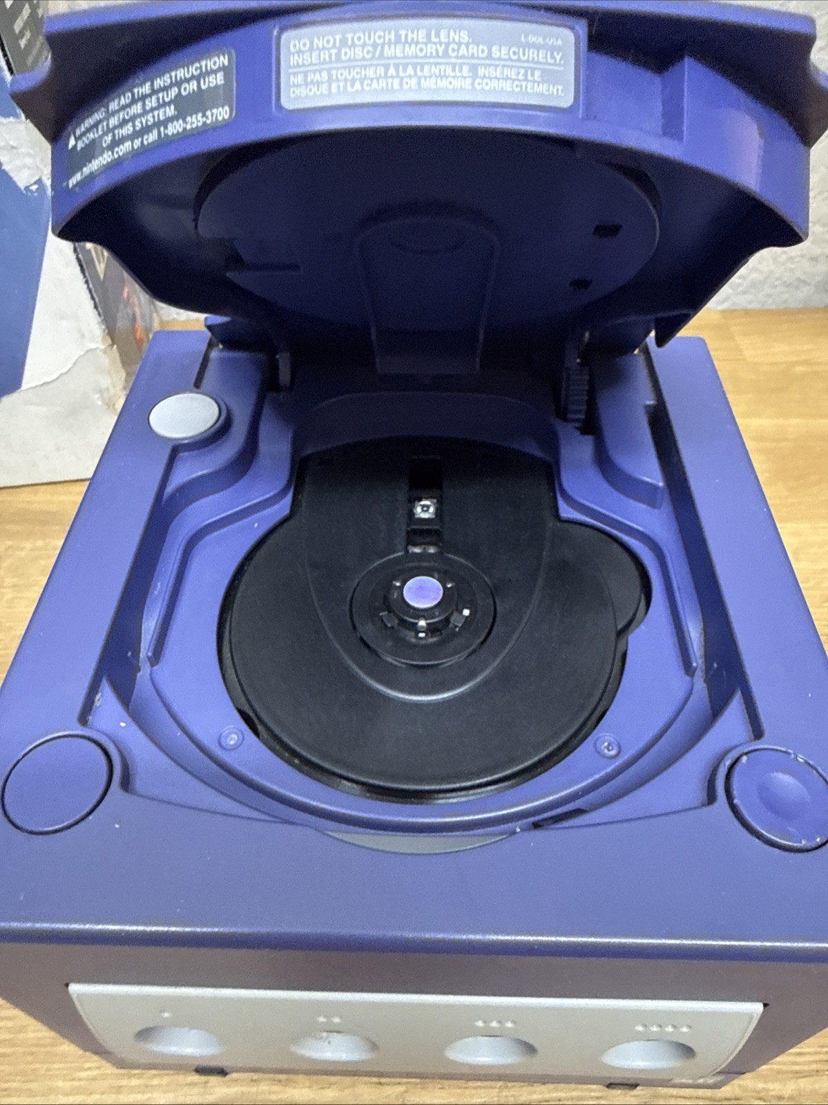 Nintendo GameCube DOL-001 USA Indigo Console Controller Body/Box Damaged Working