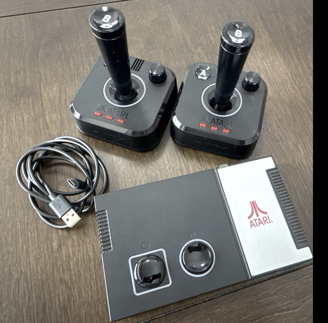 Atari GameStation Pro Atari 2600 Home Console, 2 Controllers, USB, Black