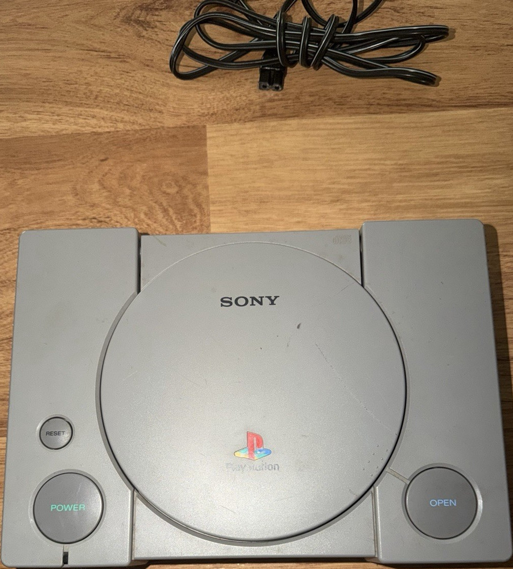 Sony PlayStation 1 PS1 SCPH-7501 Gray NTSC-U/C Console w/ Controller, Power