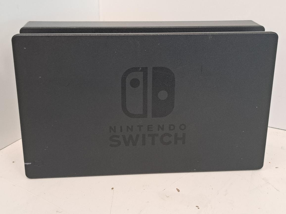 NINTENDO SWITCH HANDHELD – HAC-001 (P10021551)