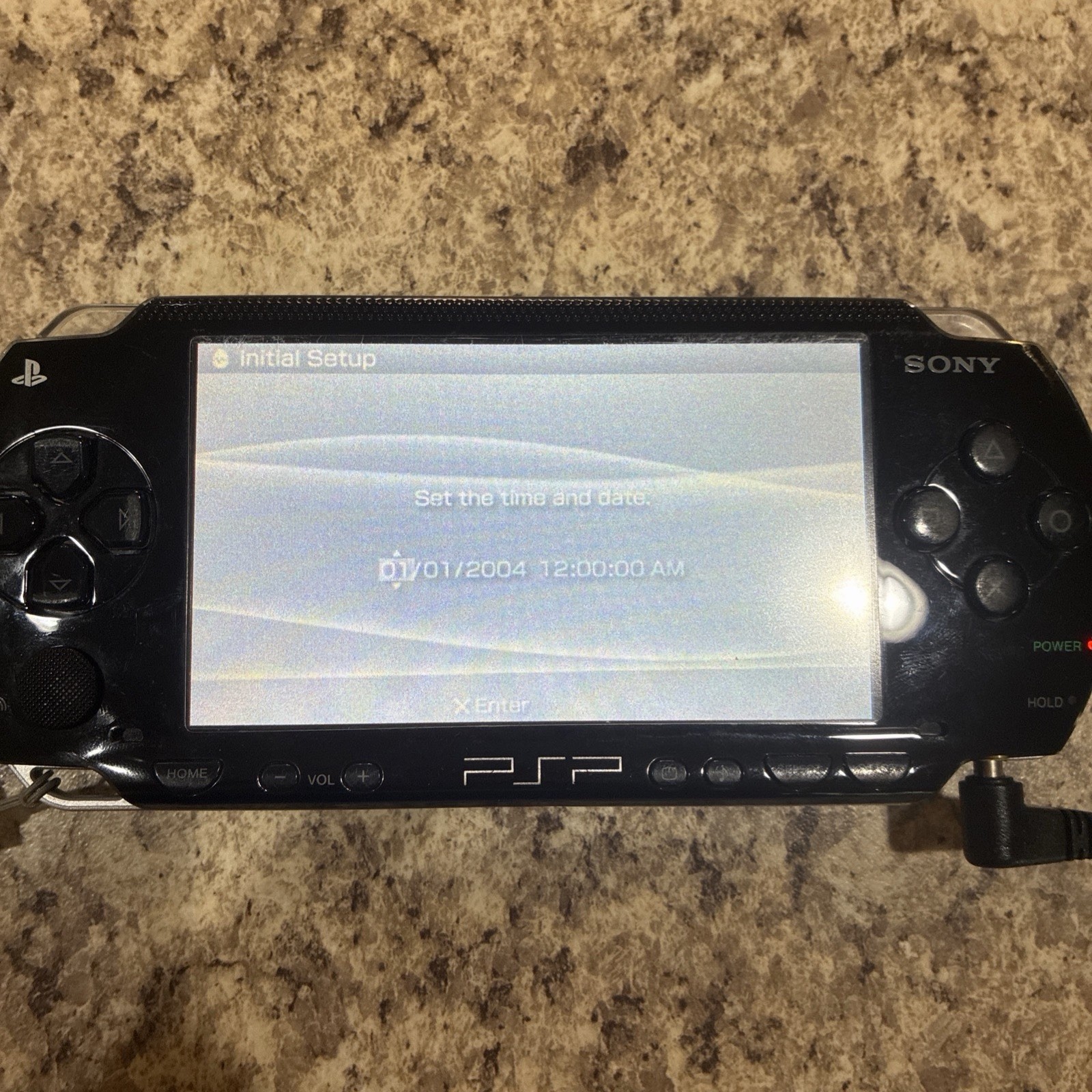 Sony PSP 2000 Launch Edition 64MB Handheld System – Piano Black With Battery
