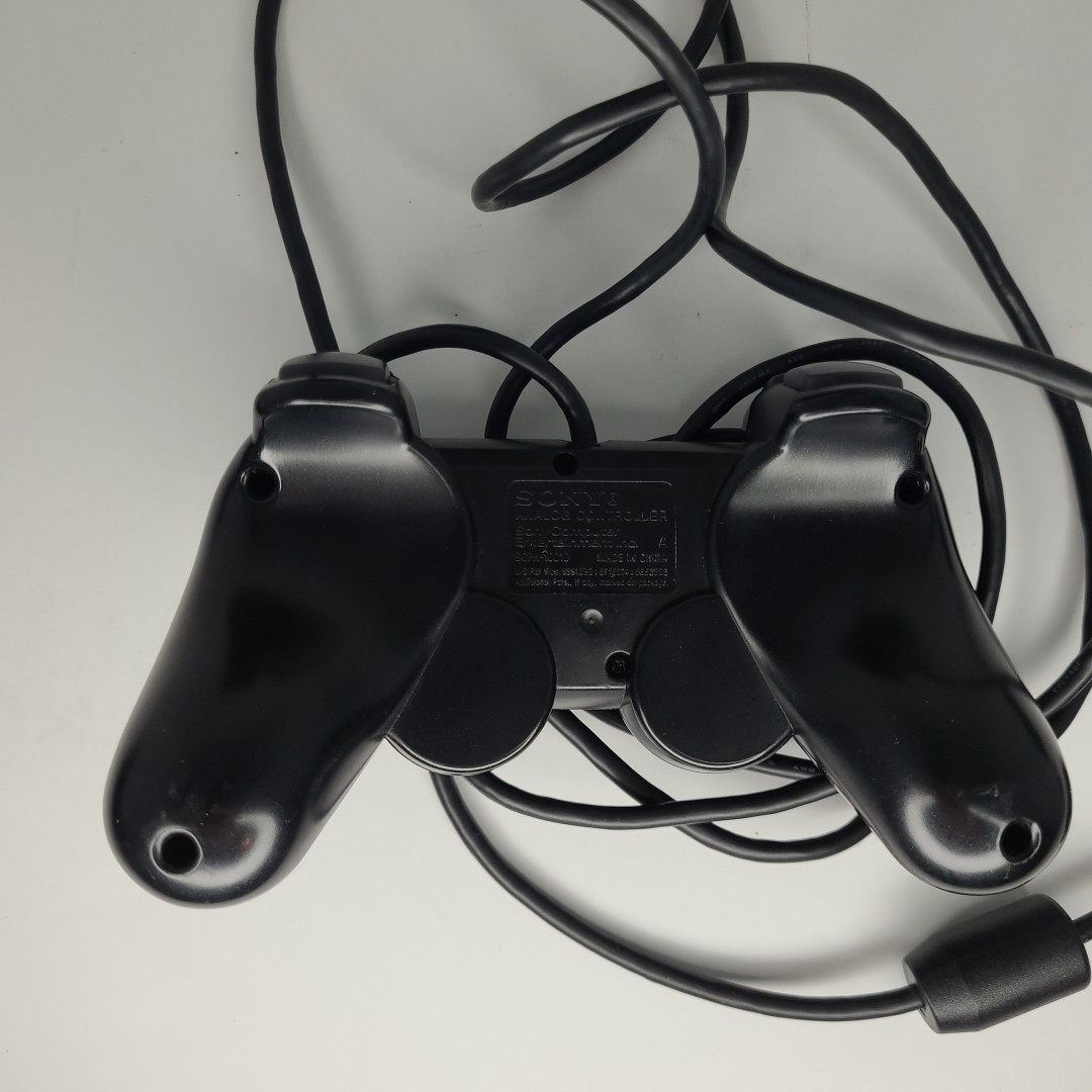 Sony PlayStation2 Slim Console w/Cords 1 Control Syphon Filter Dark Mirror Works