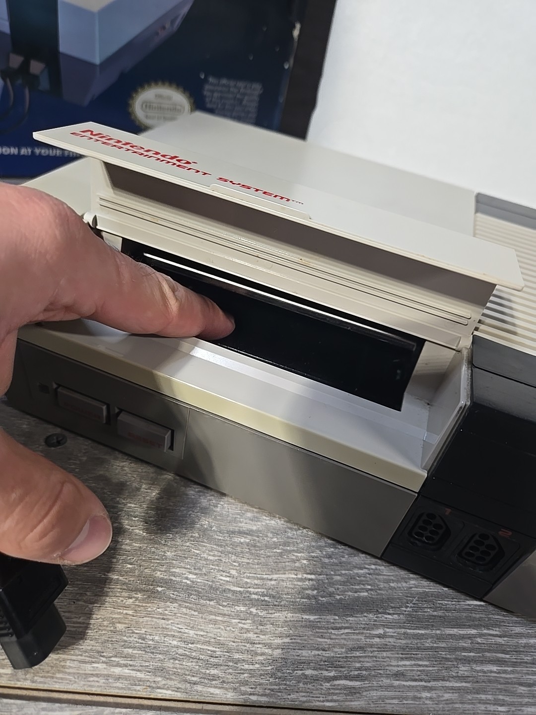 Nintendo NES Control Deck Home Console CIB 2 controllers Tested Good Condition