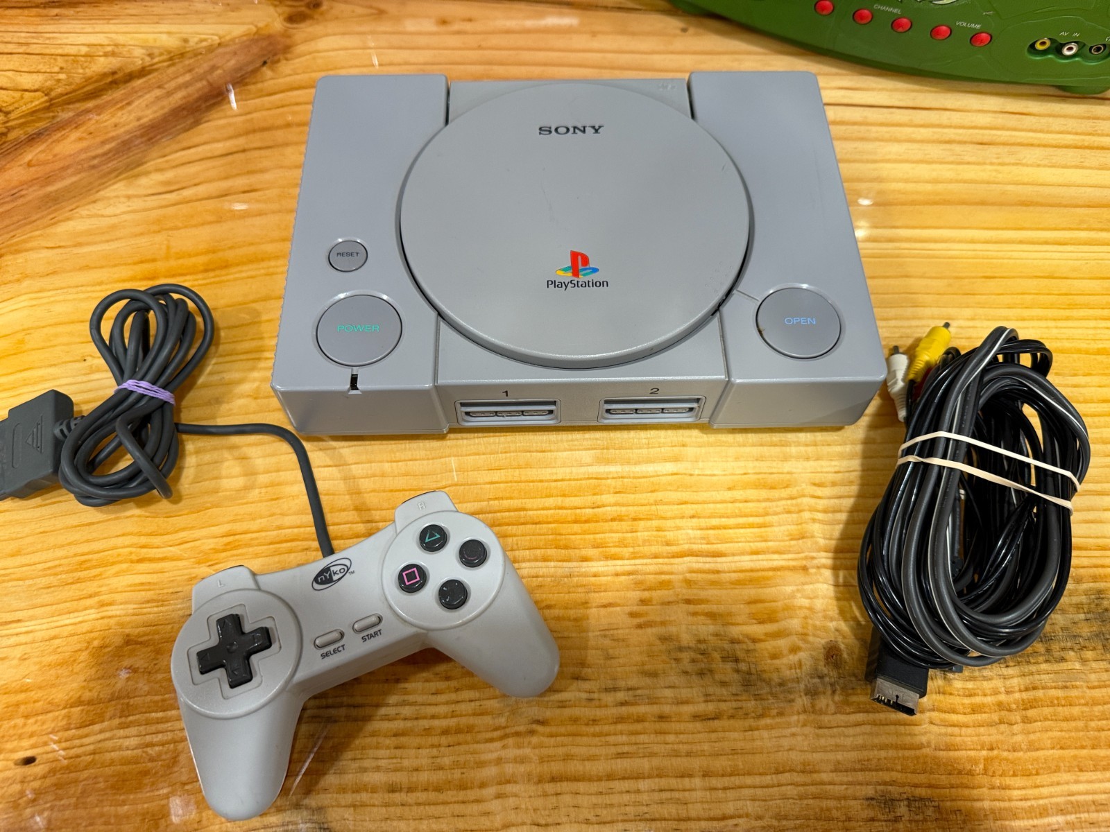 Sony PlayStation 1 PS1 Console Bundle (Tested and Working)