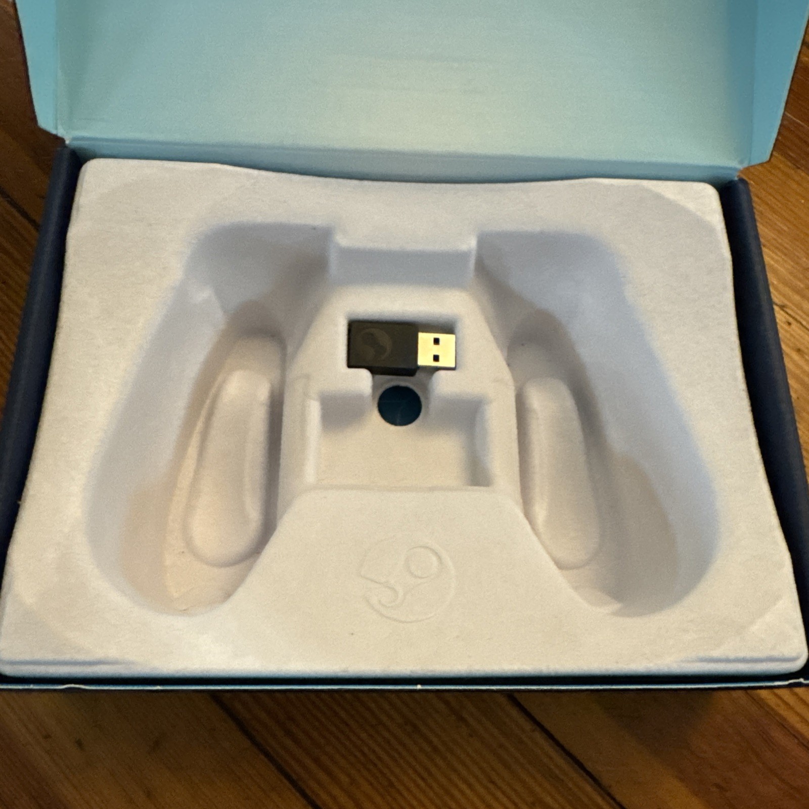 Valve Steam Link and Controller Set with Cables and Dongle, Never Used