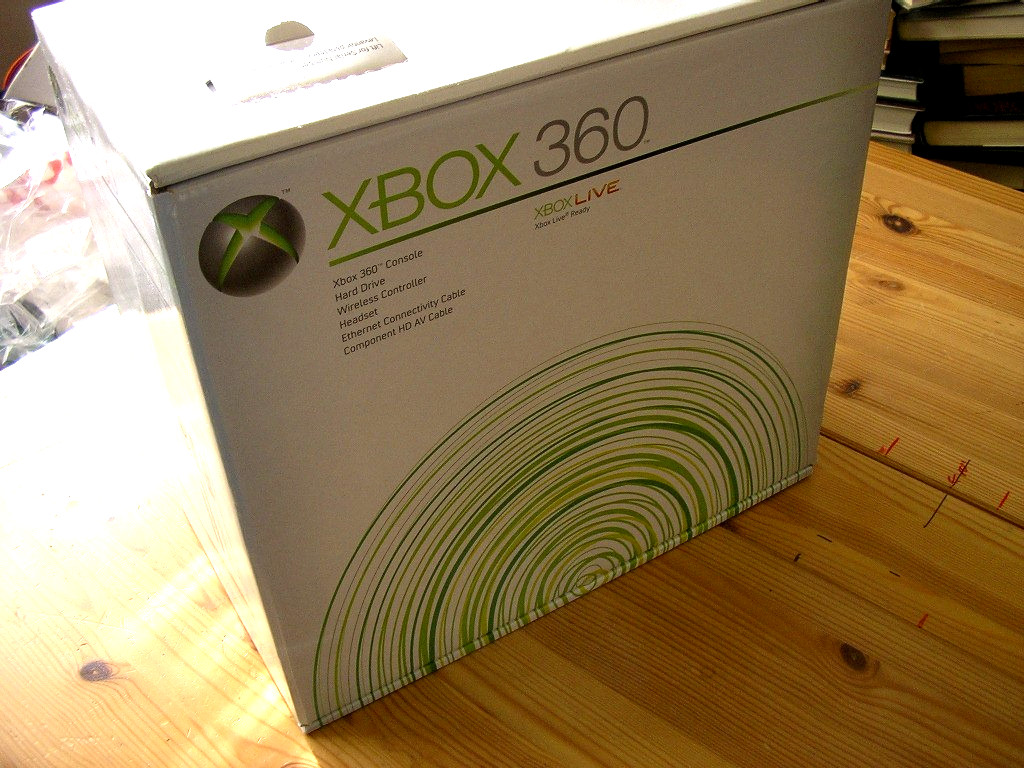 Microsoft XBox 360 White Video Game Console Gaming System HD Bundle