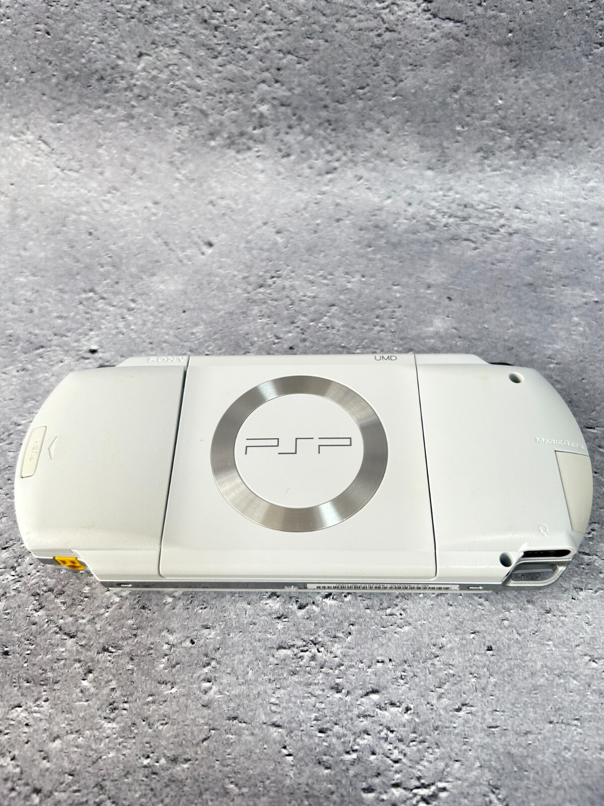 Sony PSP-1000 Console / battery＋charger＋memory stick random 3 games from US