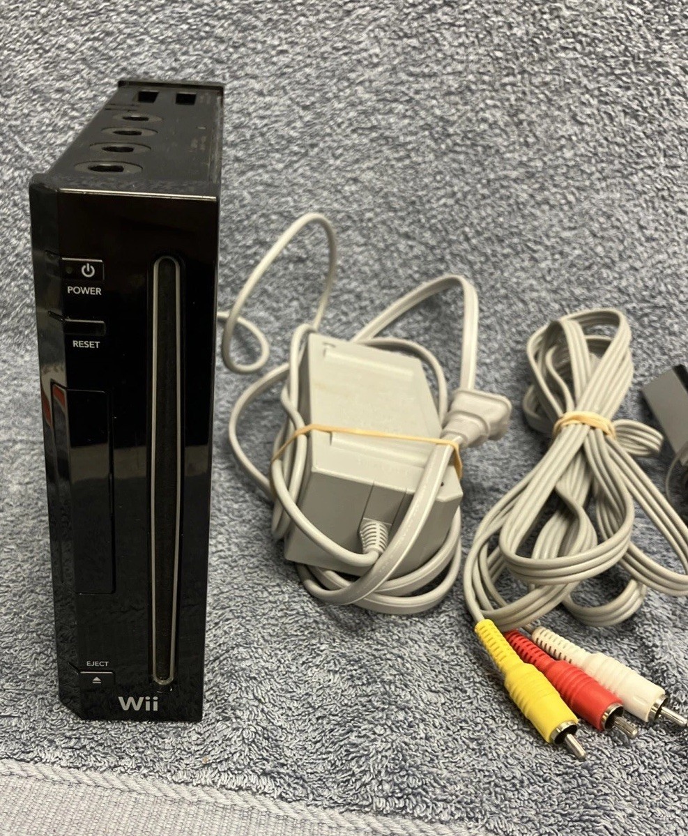 Nintendo Wii Console Black RVL-001 With Power Cord Sensor Bar Rca Cable Powers