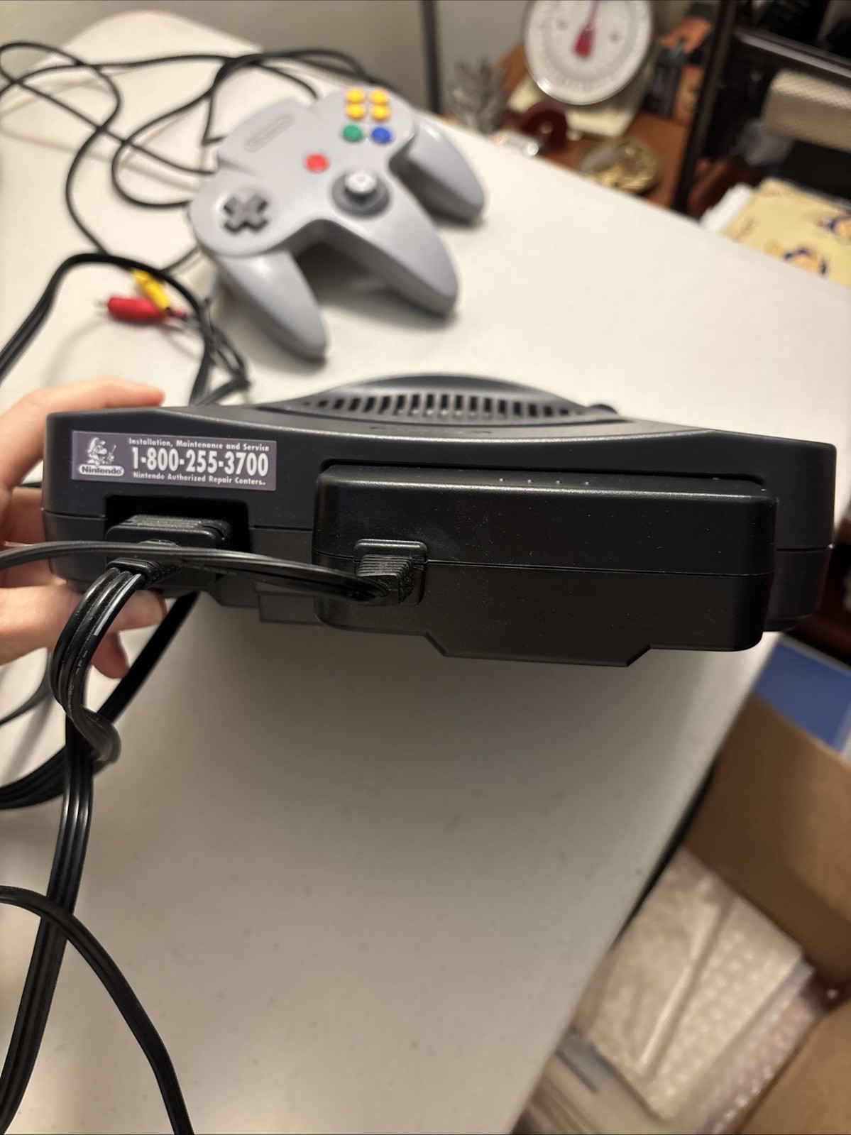 N64 Console NUS-001 USA 2 Working Controllers RCA cables and Power Cable