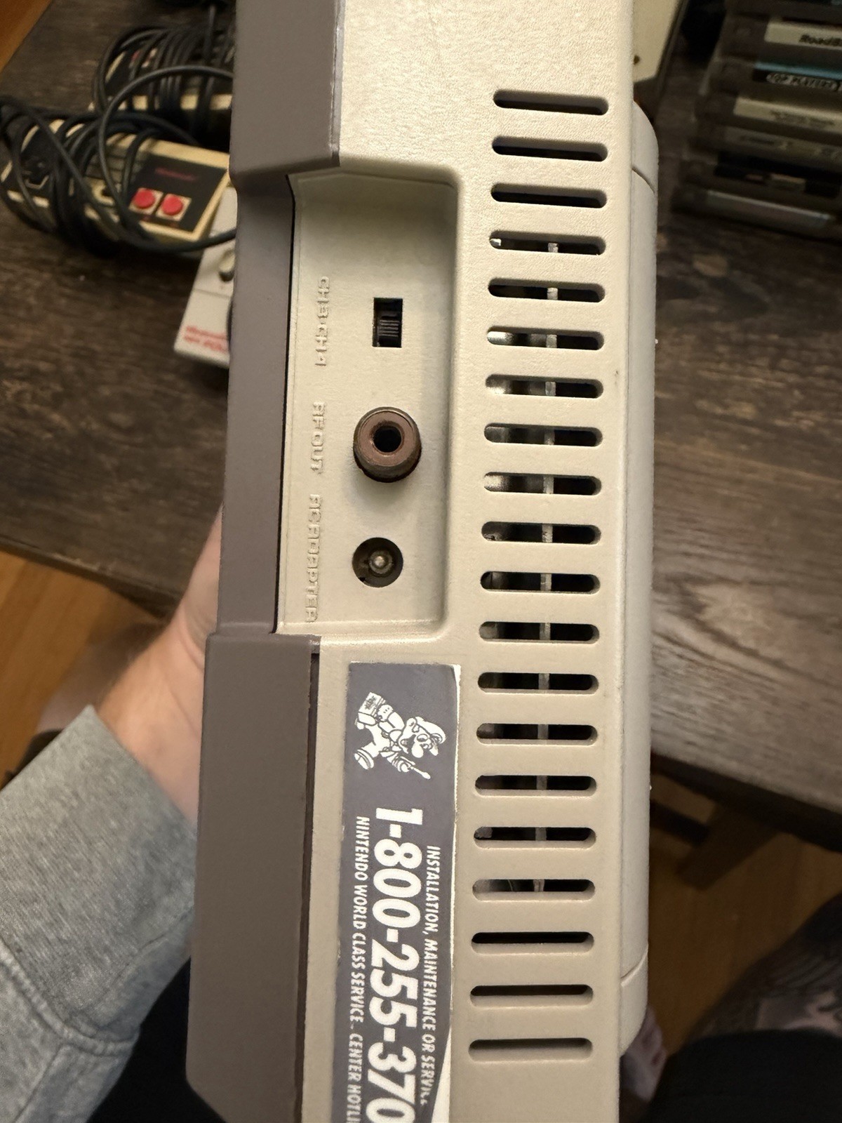 NES-101 Top Loader Lot Four Score NES-039 11 Games 3 Controllers Untested TMNT