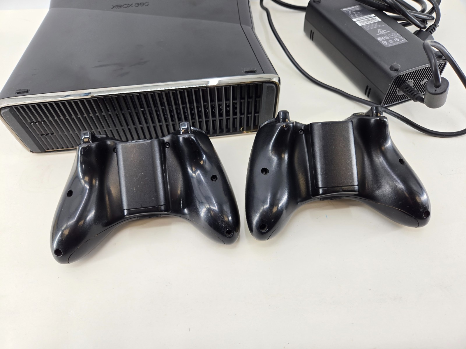 Microsoft Xbox 360 S Console 250GB with 2 Controllers & Power Adapter