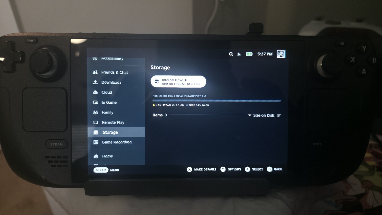 Steamdeck LCD 1tb + 128gb SD Card + JSAUX Dock + Dbrand KillSwitch Essentials