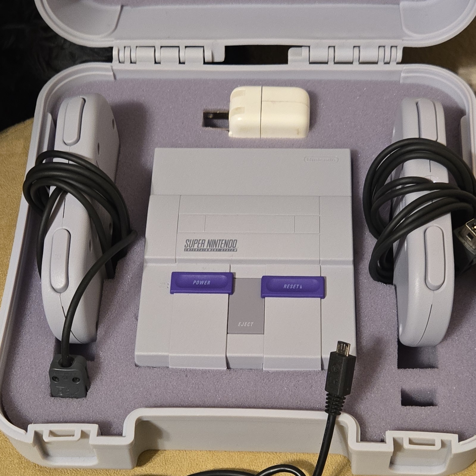 Authentic Nintendo SNES Classic Edition Complete MINT Deluxe Case