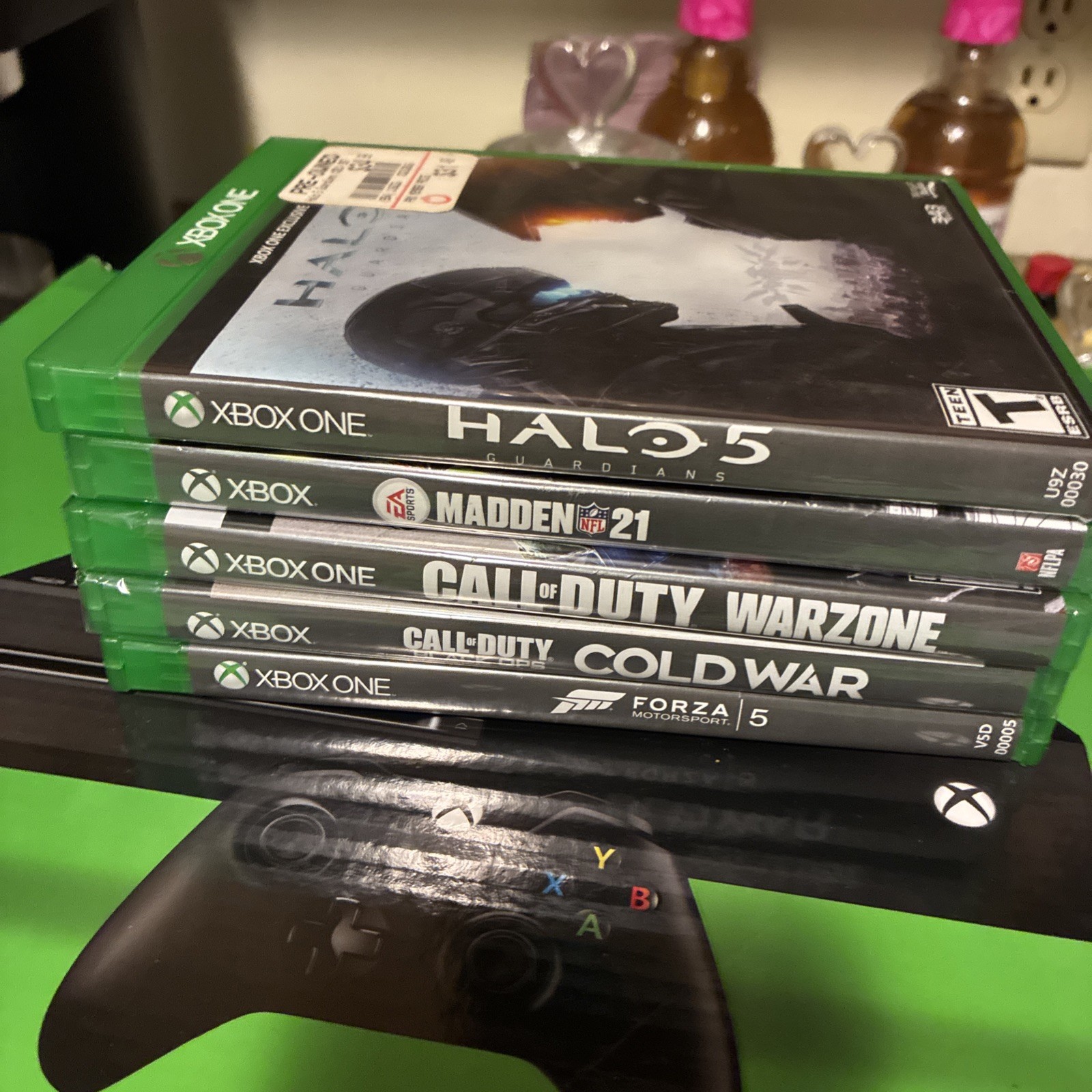 Xbox One 500GB Original Console Model 1540 / 1520 with Kinect Camera 5gm 3 Seald